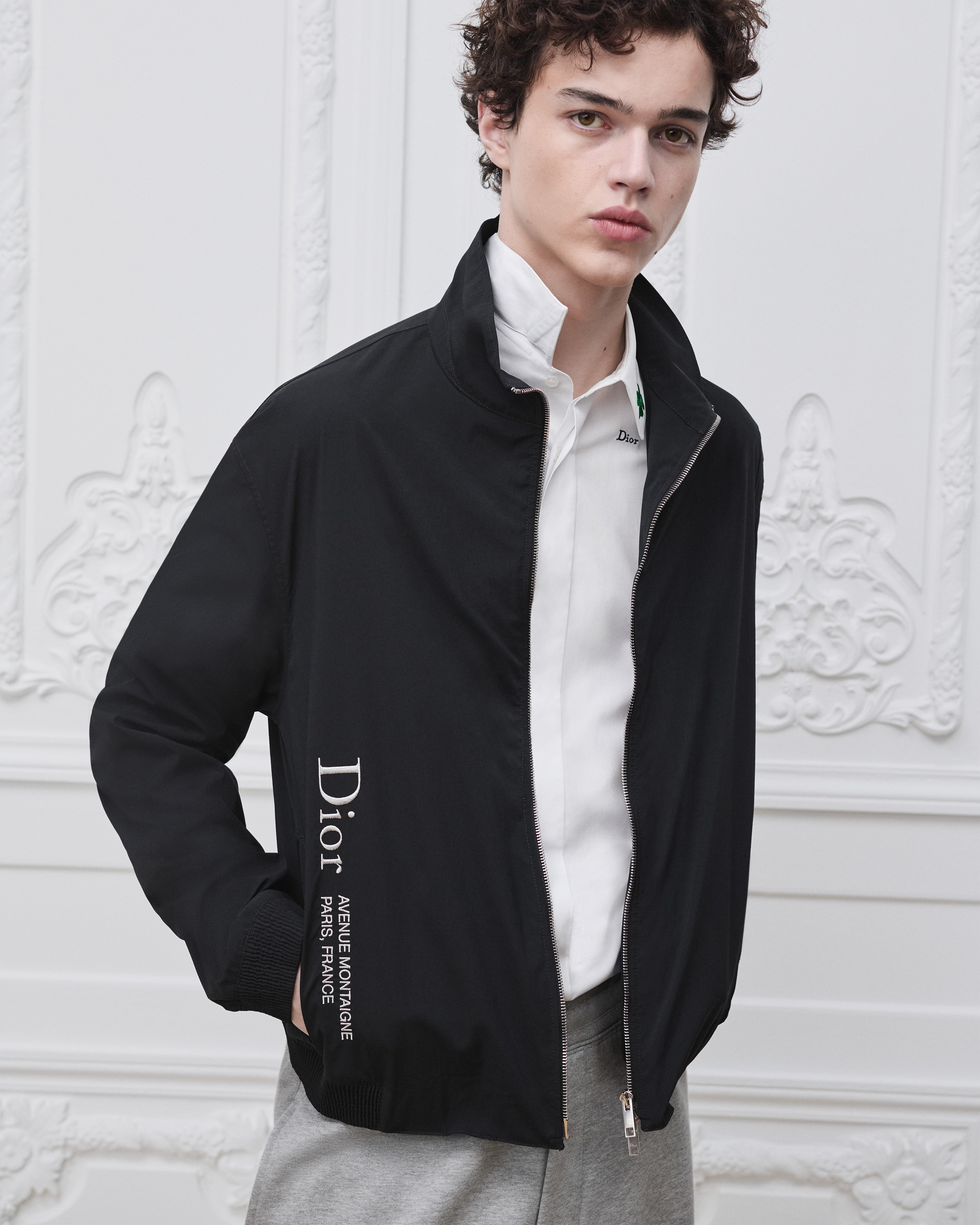 look_image_alt_prefix Shirt met rits en Dior Montaigne-borduursel Zwarte technische stof E01