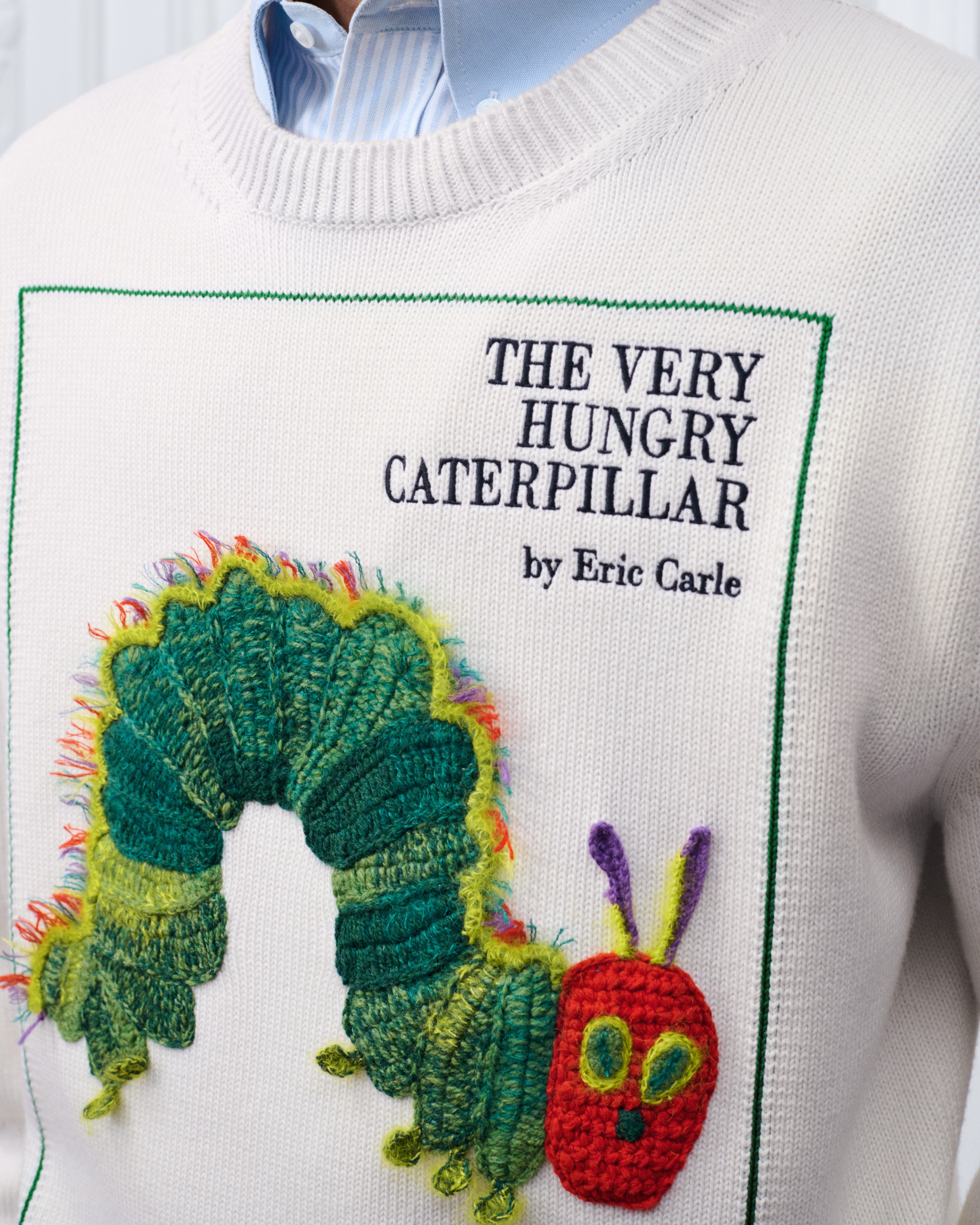 Sweater with Book Cover Embroidery White Cotton and Wool Intarsia E10