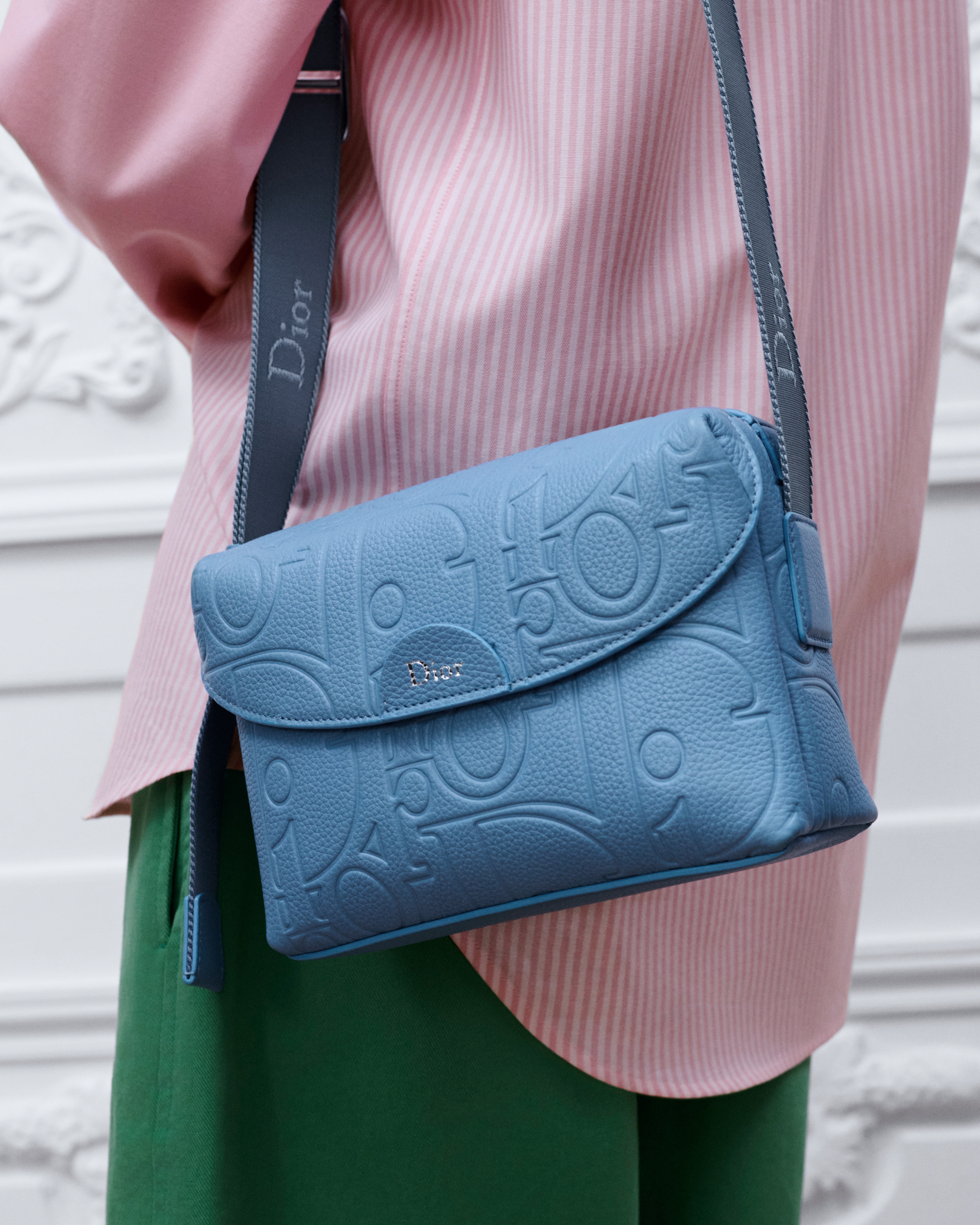 Mini Dior Jett Zipped Messenger Bag Light Blue Dior Gravity