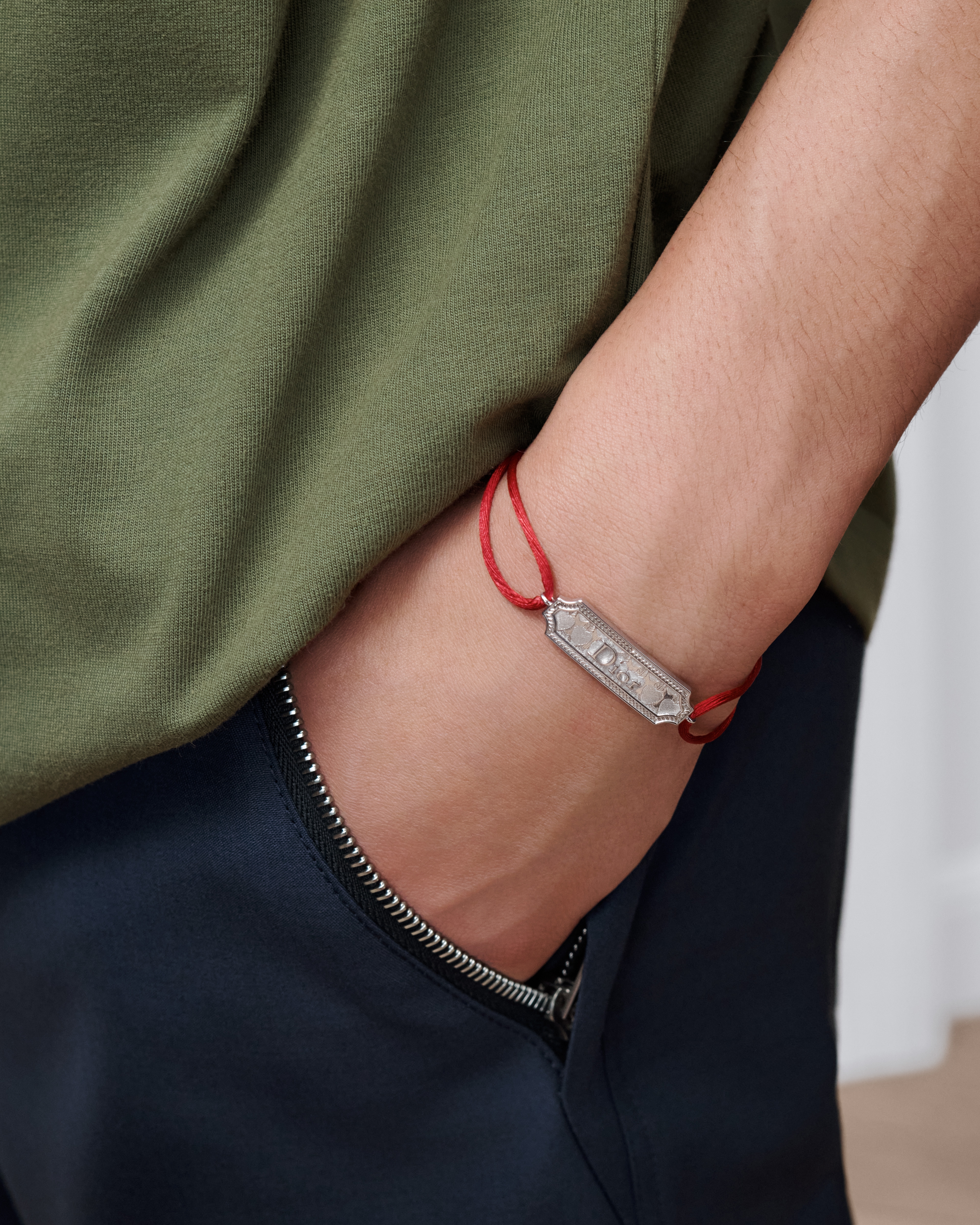 Dior Médaillon Heart Bracelet Red Cord and Silver-Finish Brass E39