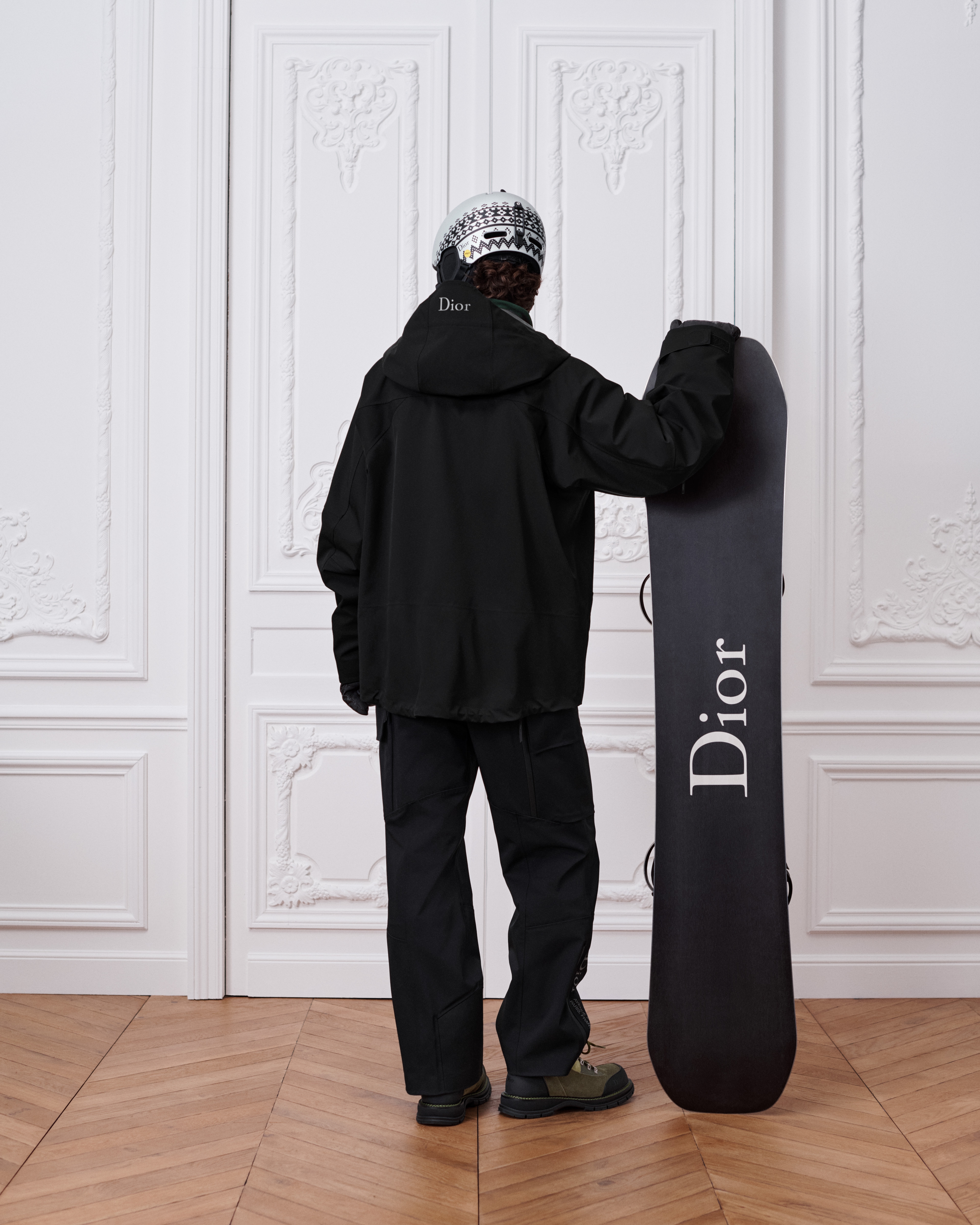 Dior and Factory 9 Snowboard – LIMITED AND NUMBERED EDITION Black