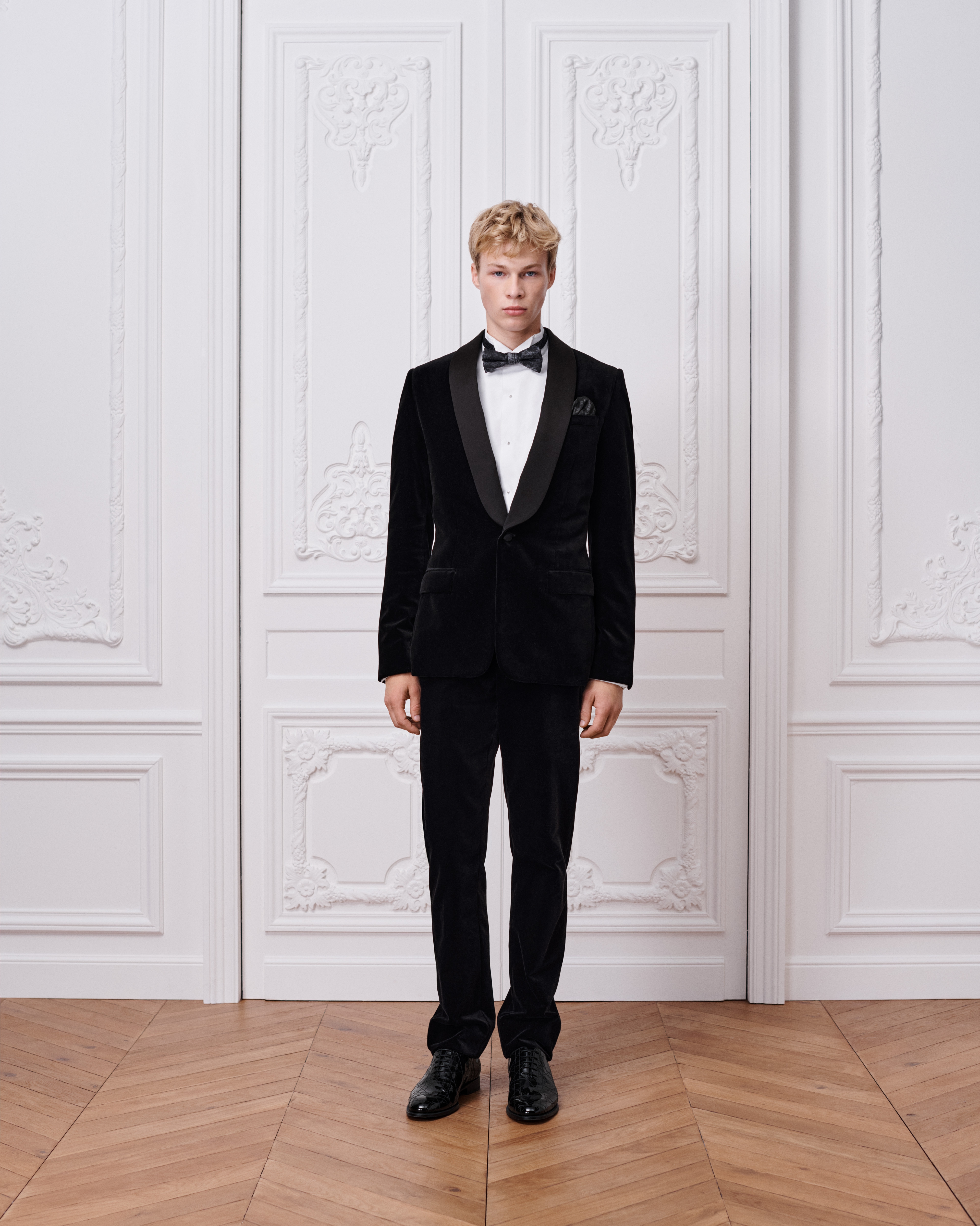 Tuxedo with Shawl Collar Black Cotton Velvet E02