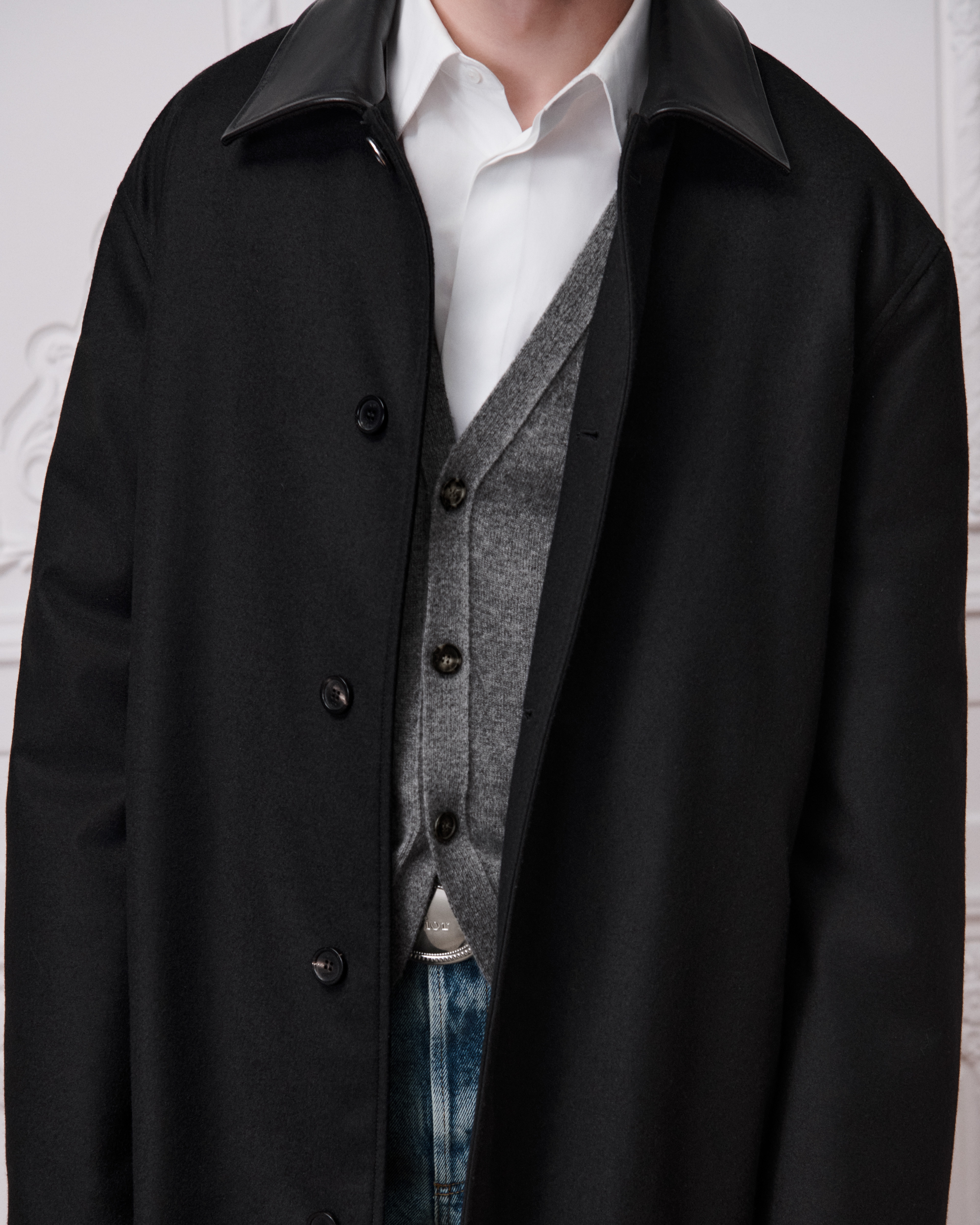 Dior Icons Coat with Leather Collar Black Virgin Wool and Cashmere E04