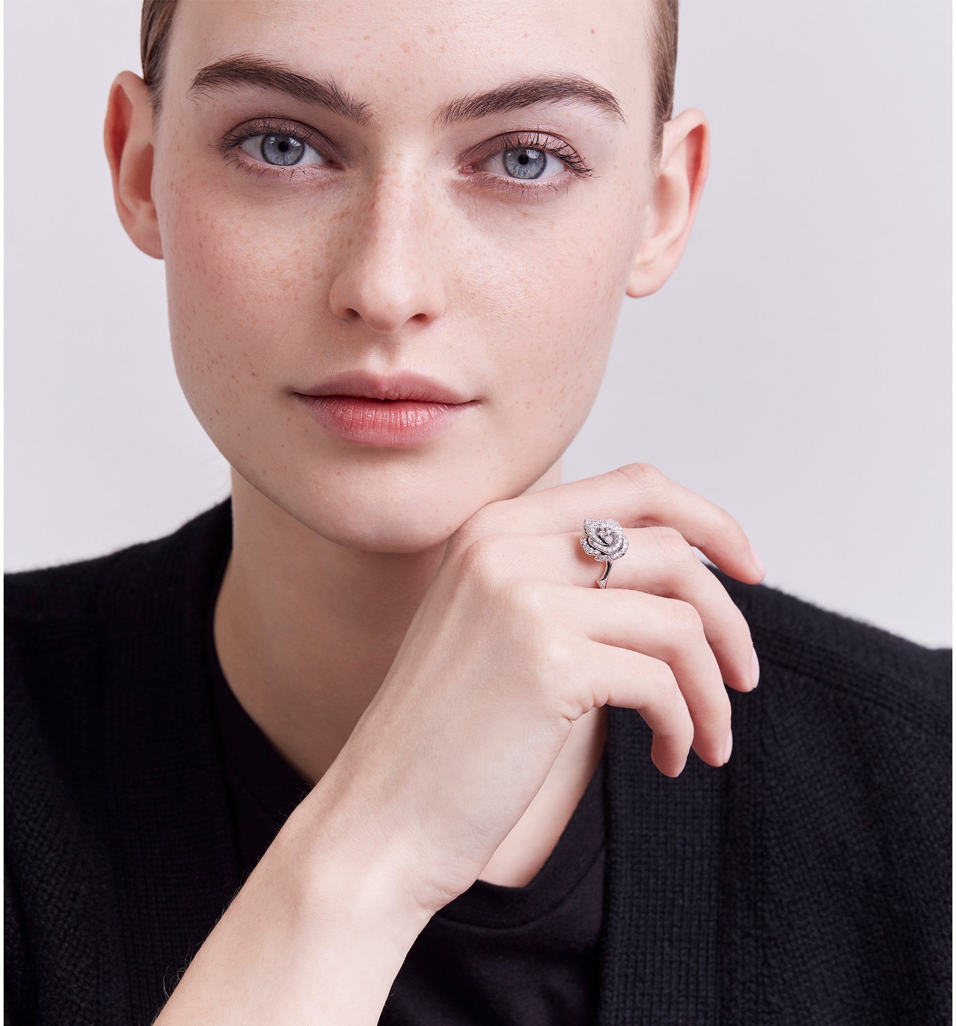 Small Rose Dior Bagatelle Ring White Gold and Diamonds DIOR