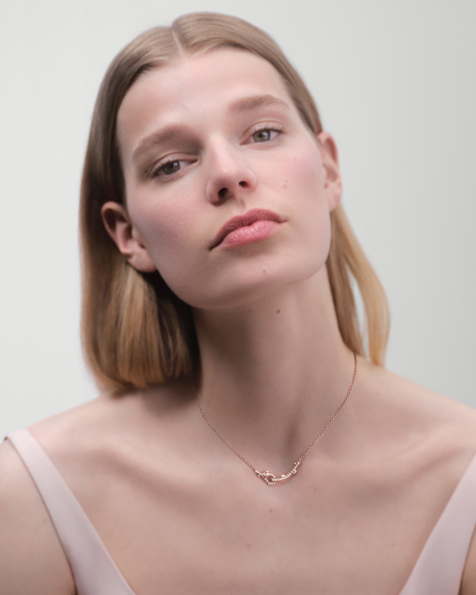 Bois de Rose Necklace Pink Gold and Diamonds | DIOR US