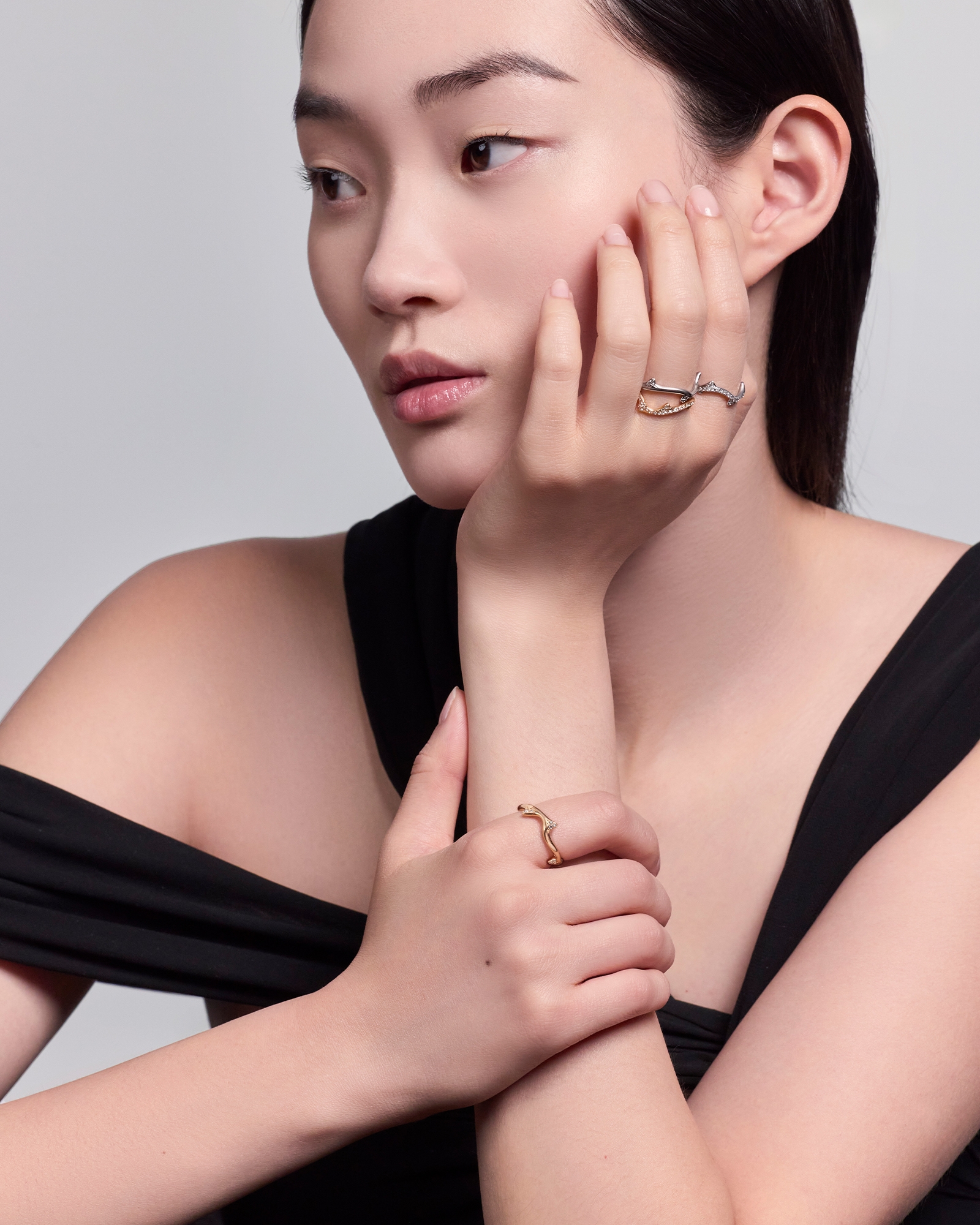 look_image_alt_prefix Bois de Rose Ring Weißgold und Diamanten E01