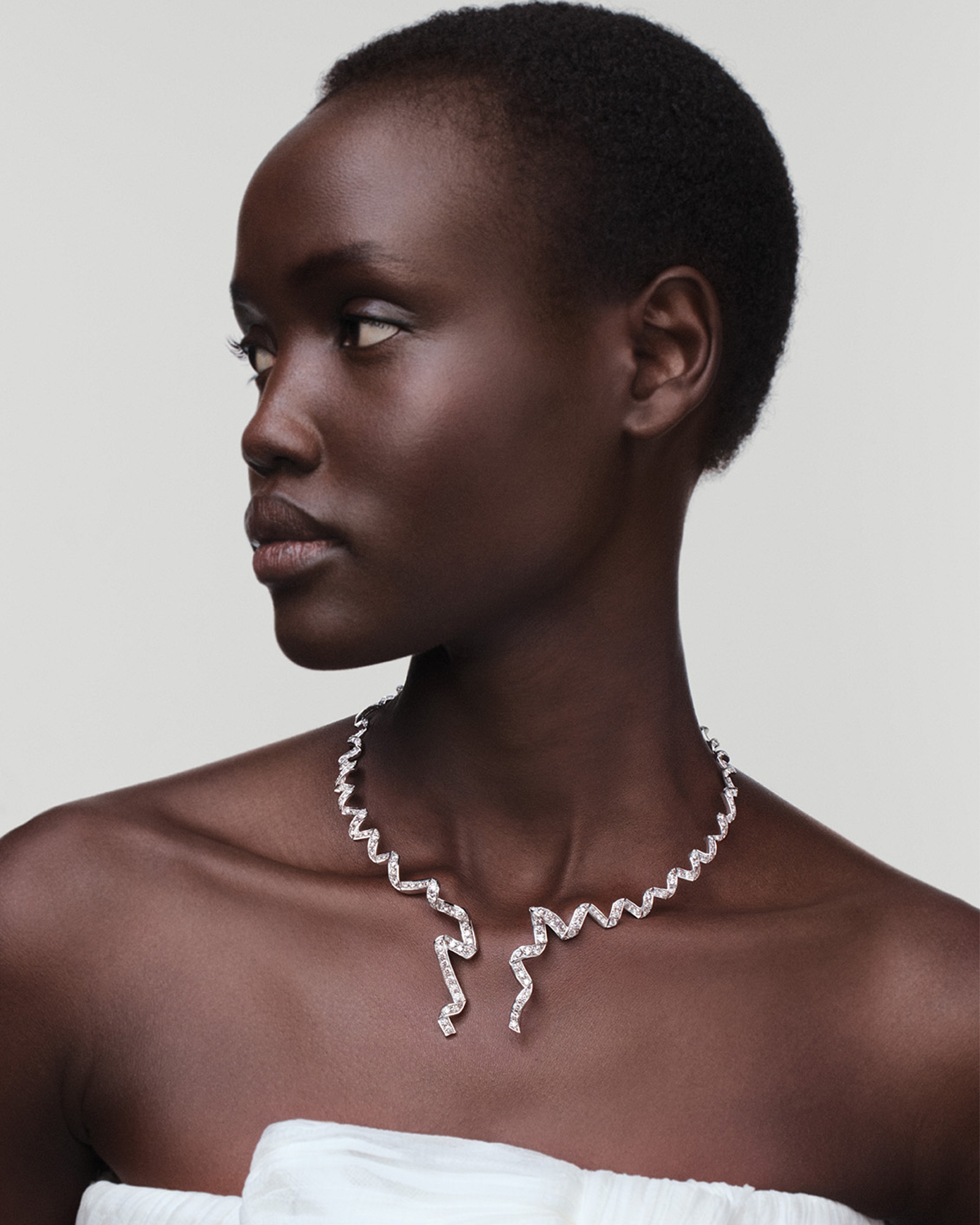 Couture Dior Necklace White Gold and Diamonds E01