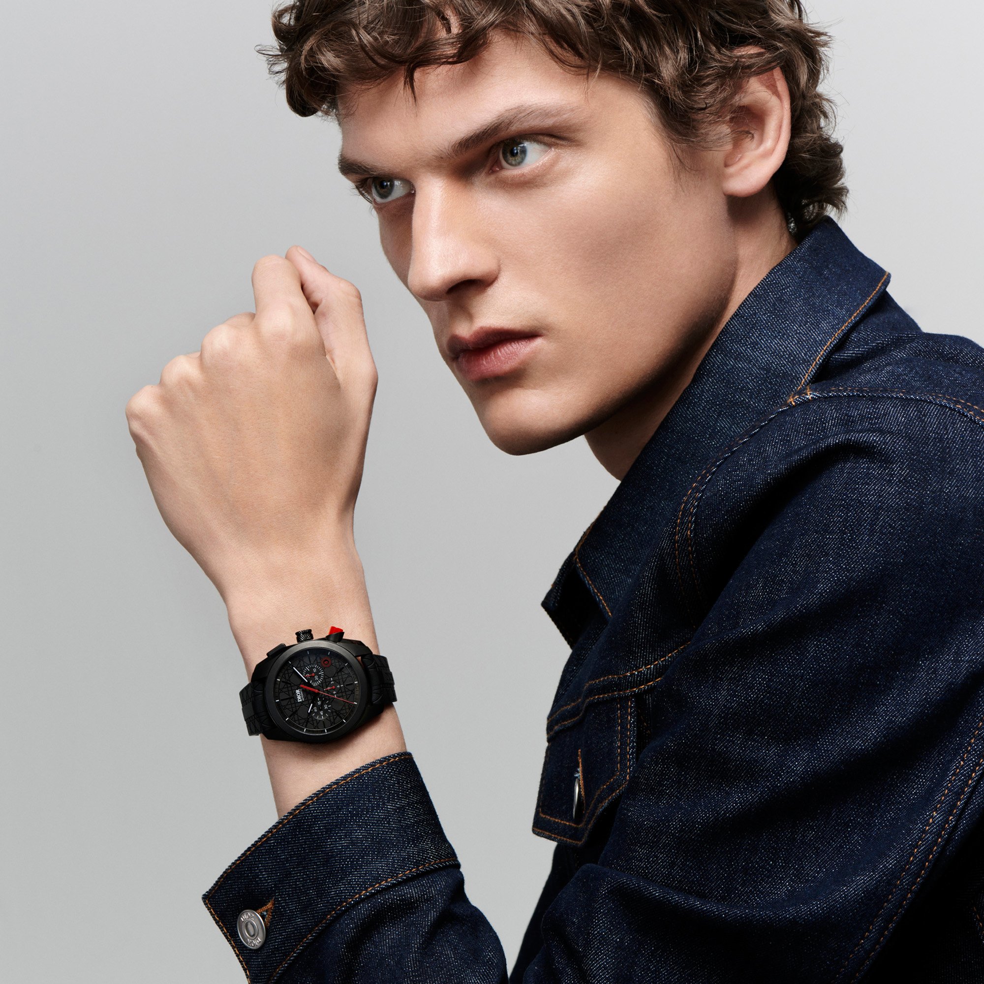 aria_look Chiffre Rouge Black Ultramatte Chronograph Front view