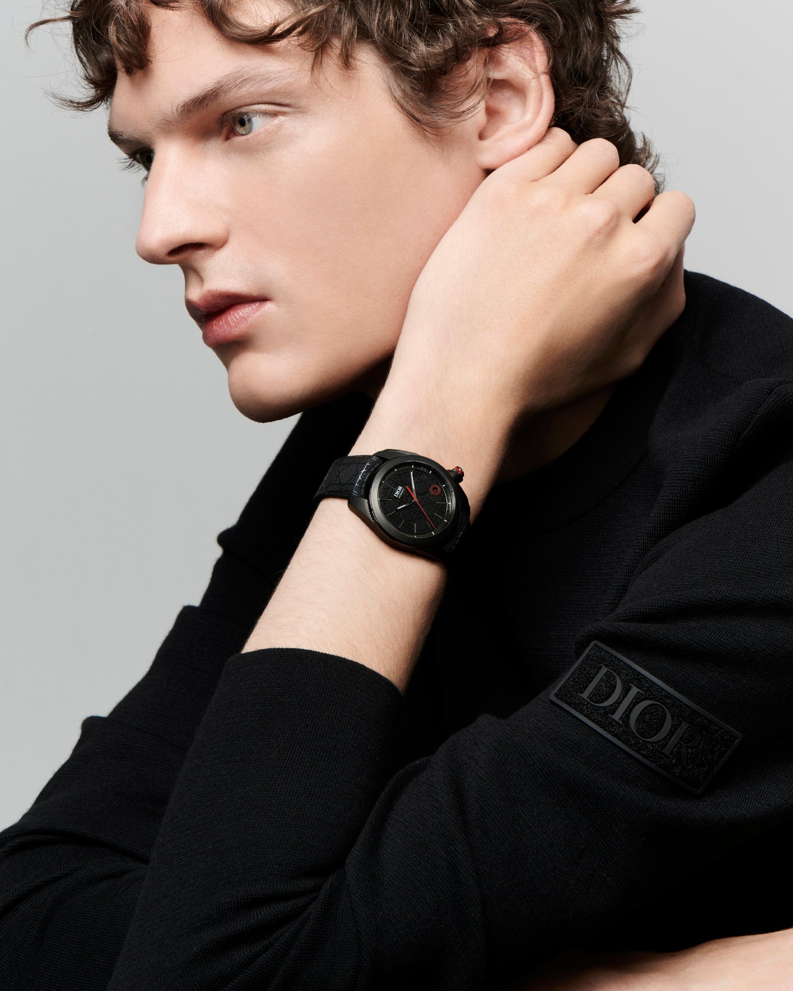 aria_look Chiffre Rouge Front view