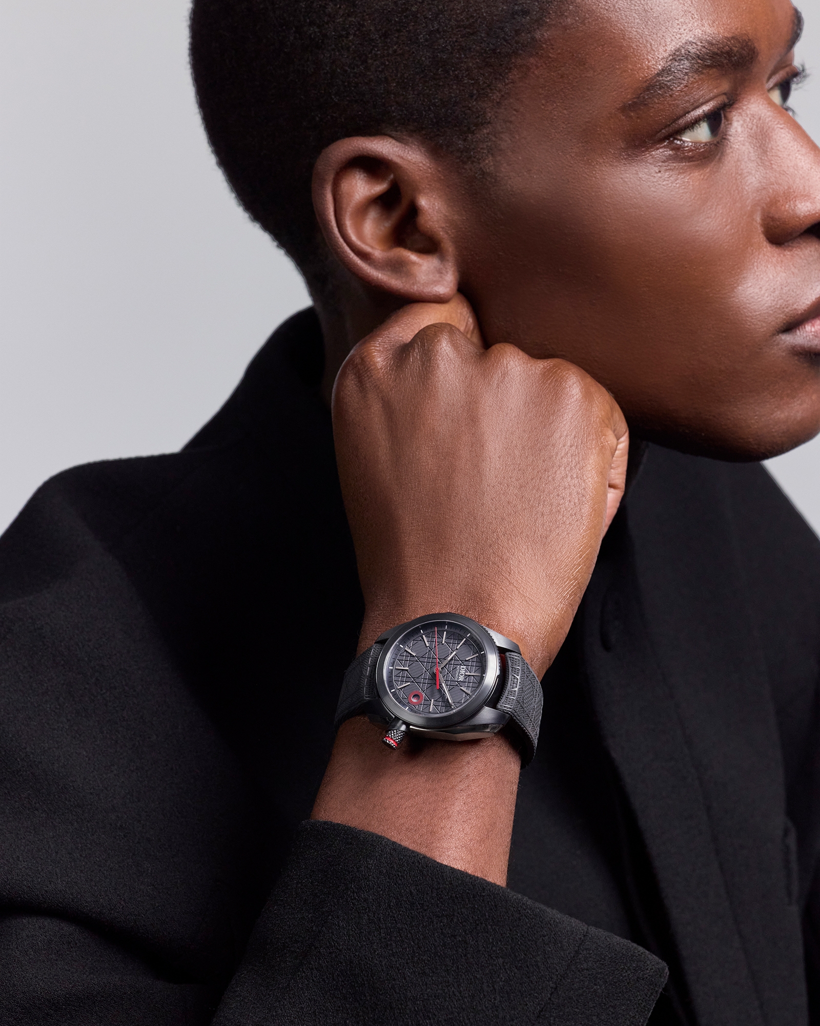 look_image_alt_prefix Chiffre Rouge Gray Ultramatte 直径38mmケース 自動巻き スチール E01