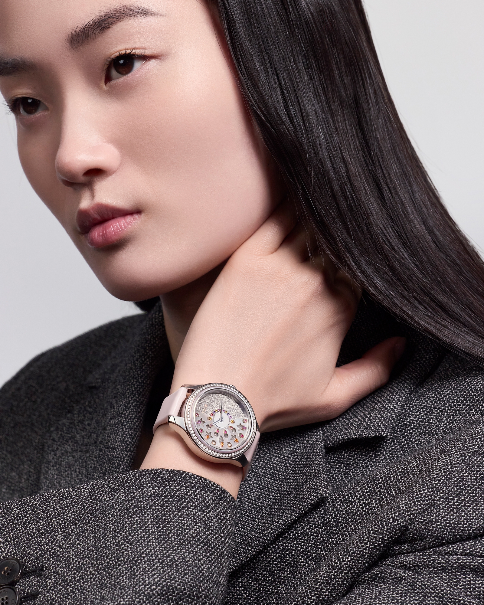 Look Dior Grand Bal Cirque de Monsieur Dior Ø 36 MM, Automatic Movement, Steel, Mother-Of-Pearl and Diamonds E01