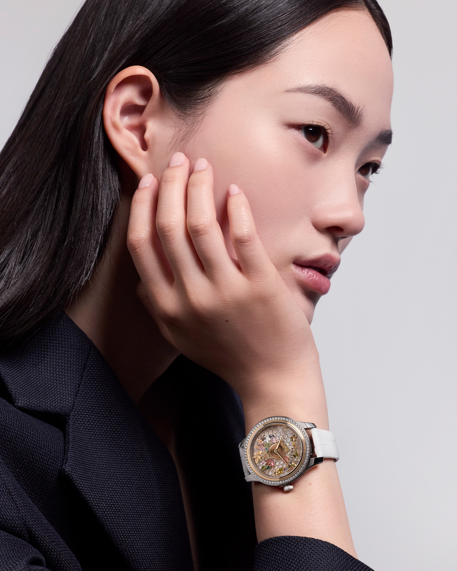 Look Dior Grand Bal Broderie Florale Ø 36 MM, Automatic Movement, Steel, Yellow Gold, Pink Gold and Diamonds E01