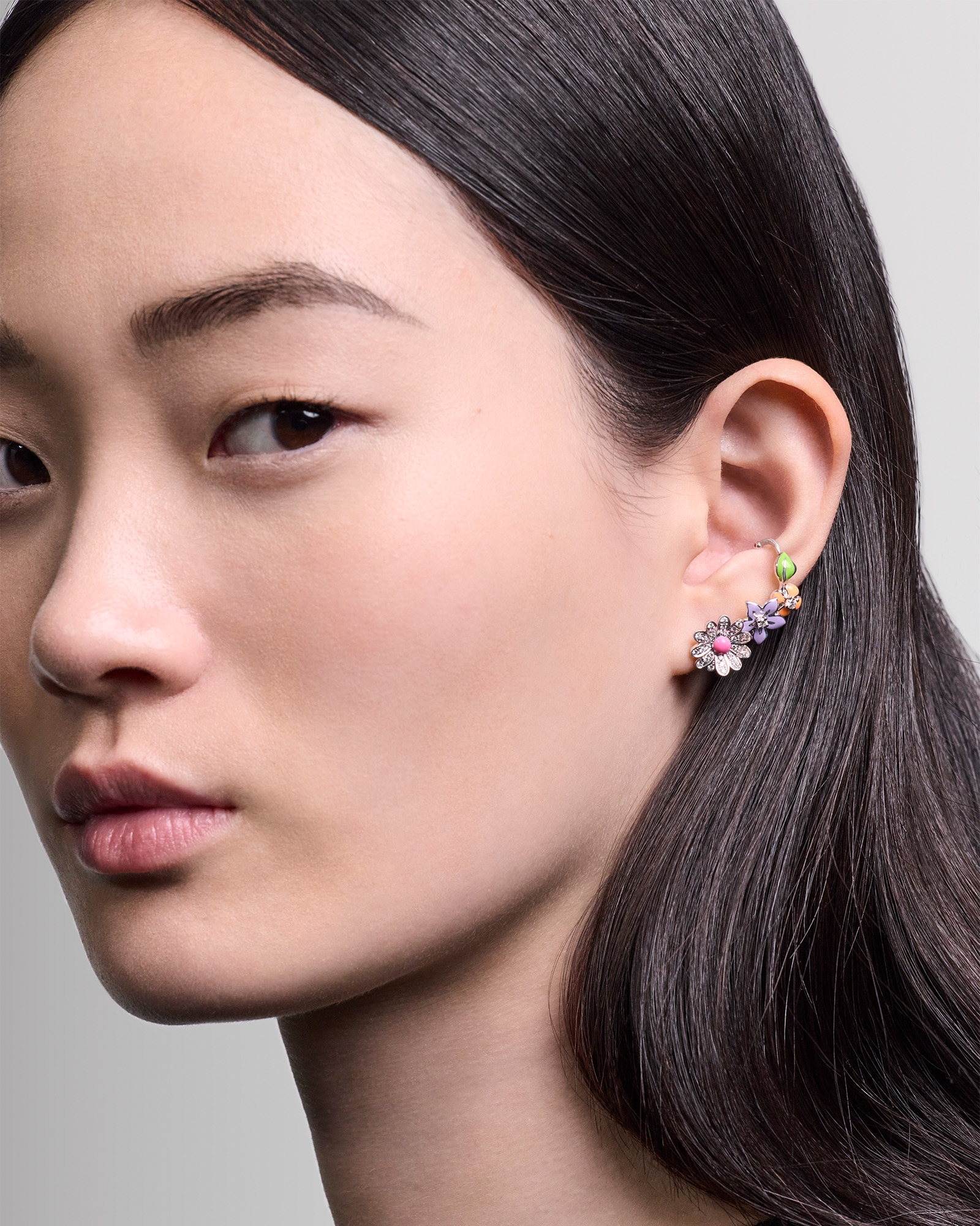 Look Diorette Single Earring White Gold, Diamonds and Lacquer E01