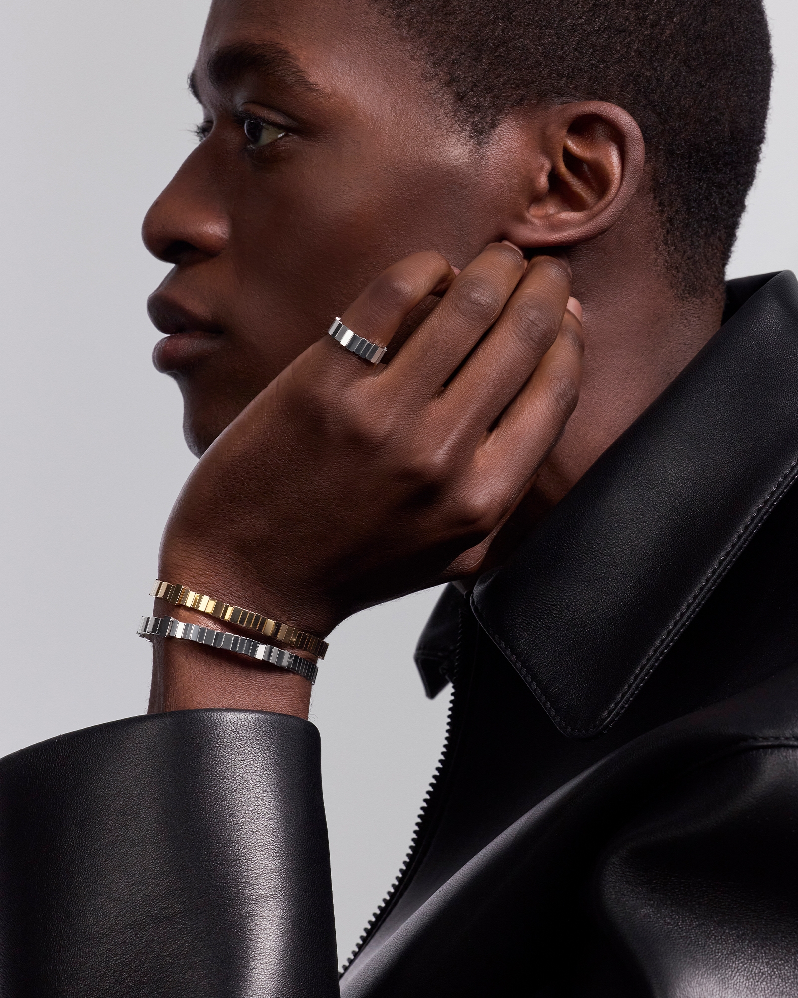 look_image_alt_prefix GEM DIOR 팔찌 옐로우골드 E01