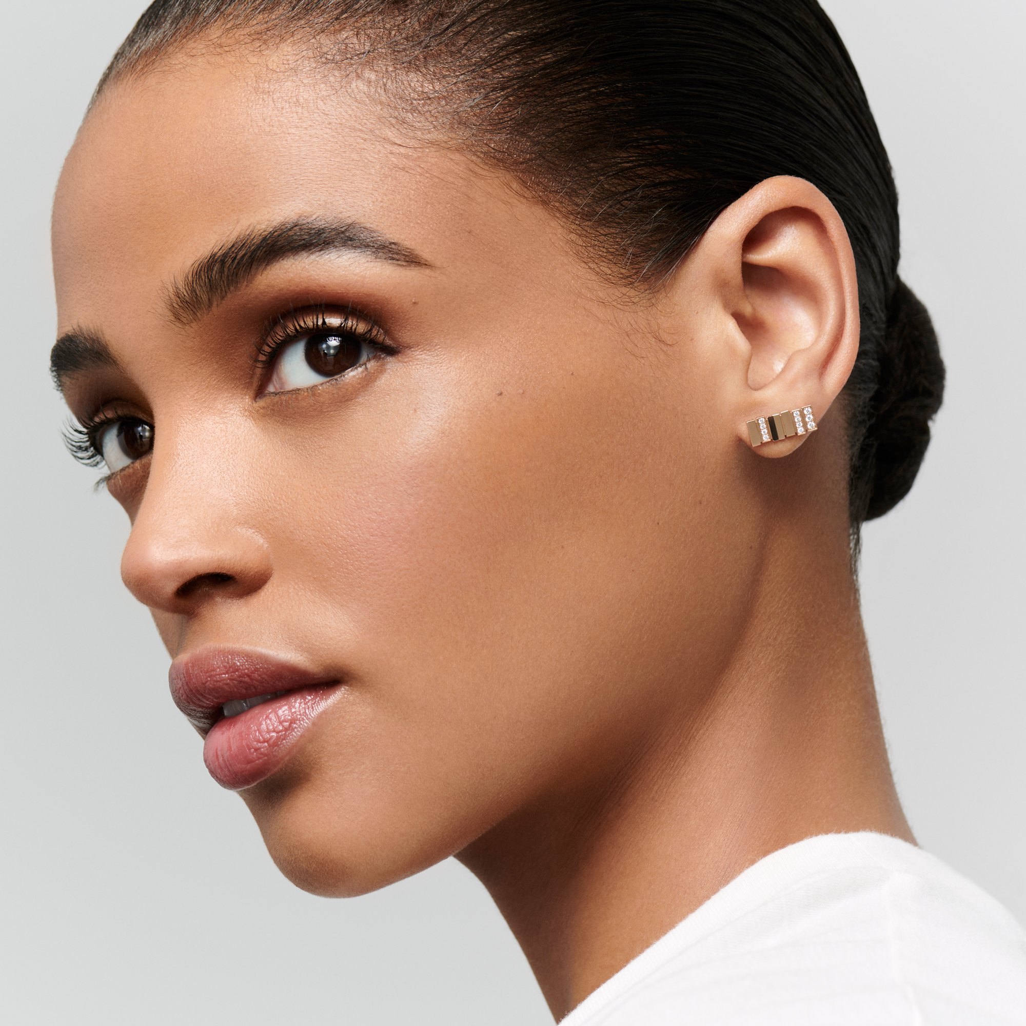 aria_look GEM DIOR Single Earring Front view