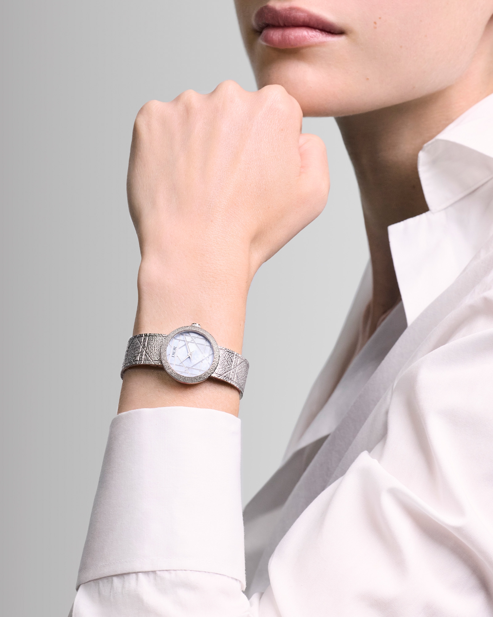 Look La D My Dior Ø 25 MM, Steel, Gray Mother-Of-Pearl and Diamonds E01