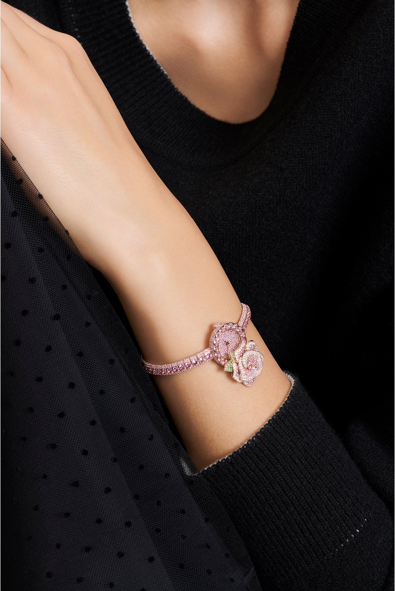 aria_look La D de Dior Précieuse à Secret Rose Front view
