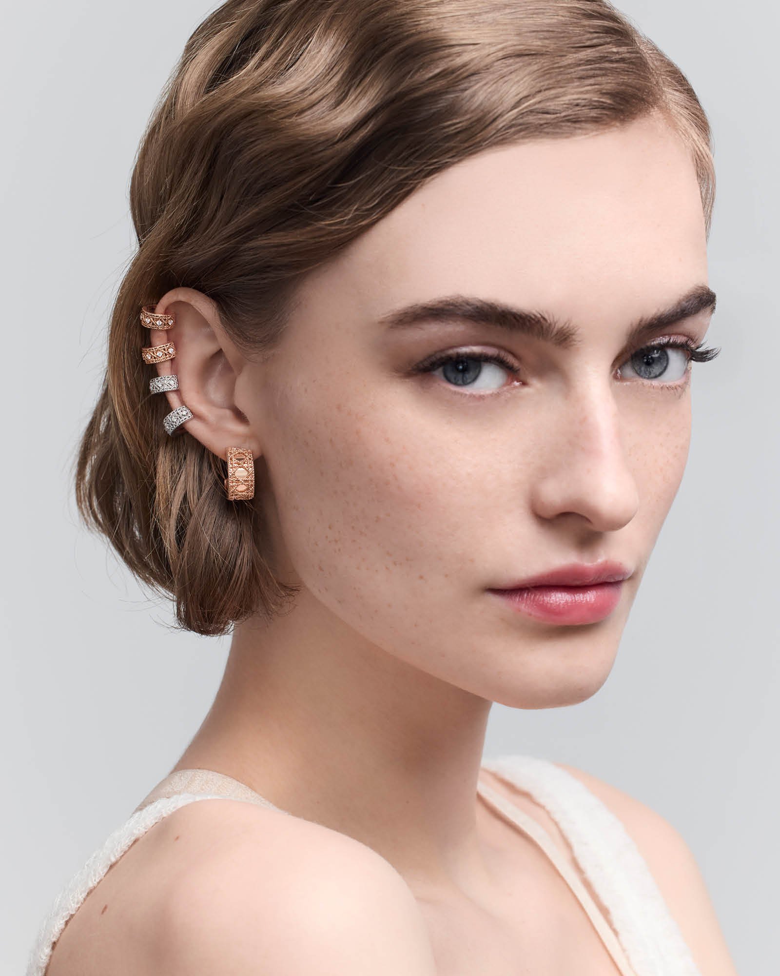 Dior shiny d earrings on sale