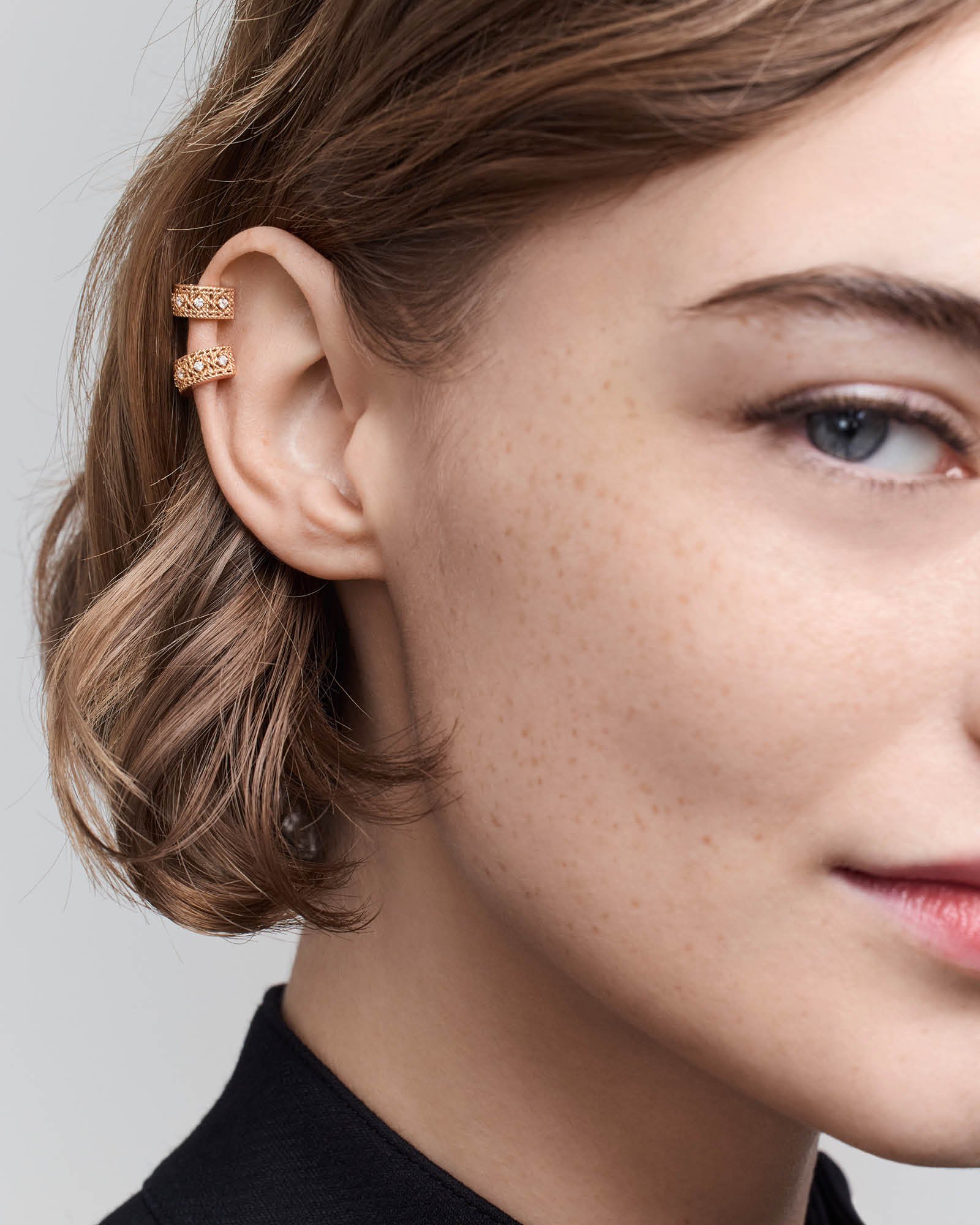 Dior shiny d earrings best sale