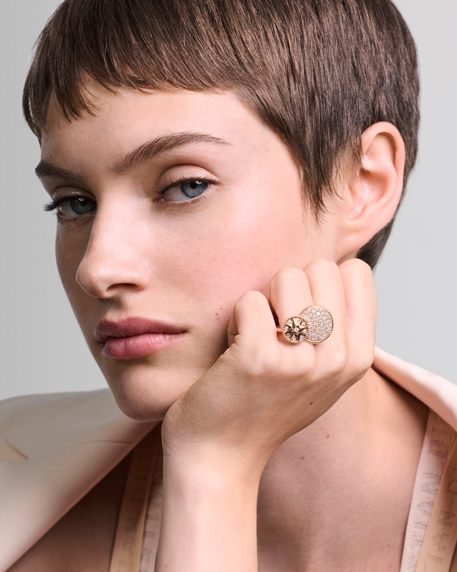 Look Rose des Vents Ring Pink Gold and Diamonds E01