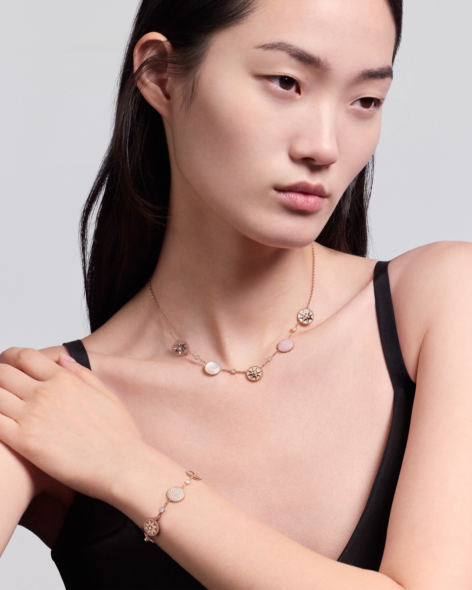 Rose des Vents Necklace