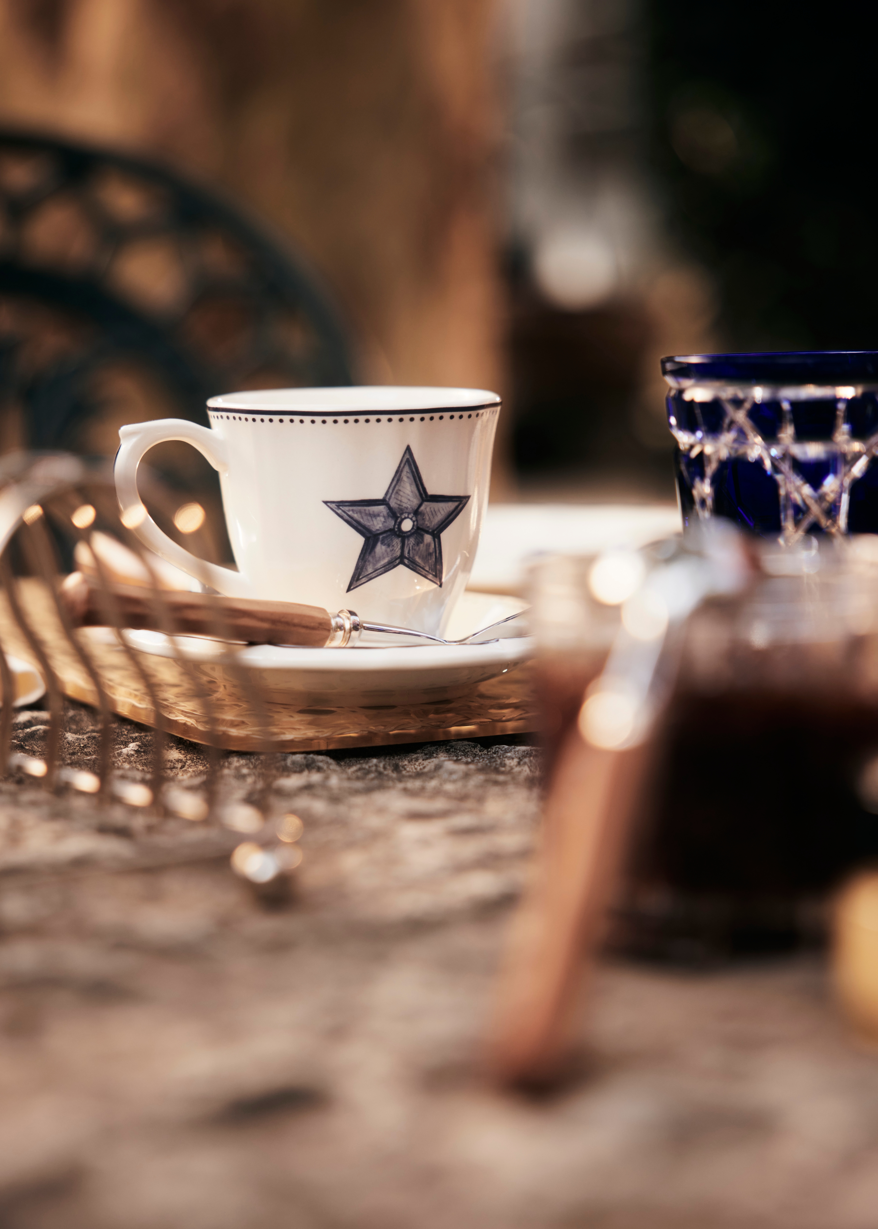 look_image_alt_prefix Teeuntertasse Keramik mit Sternmotiv E07