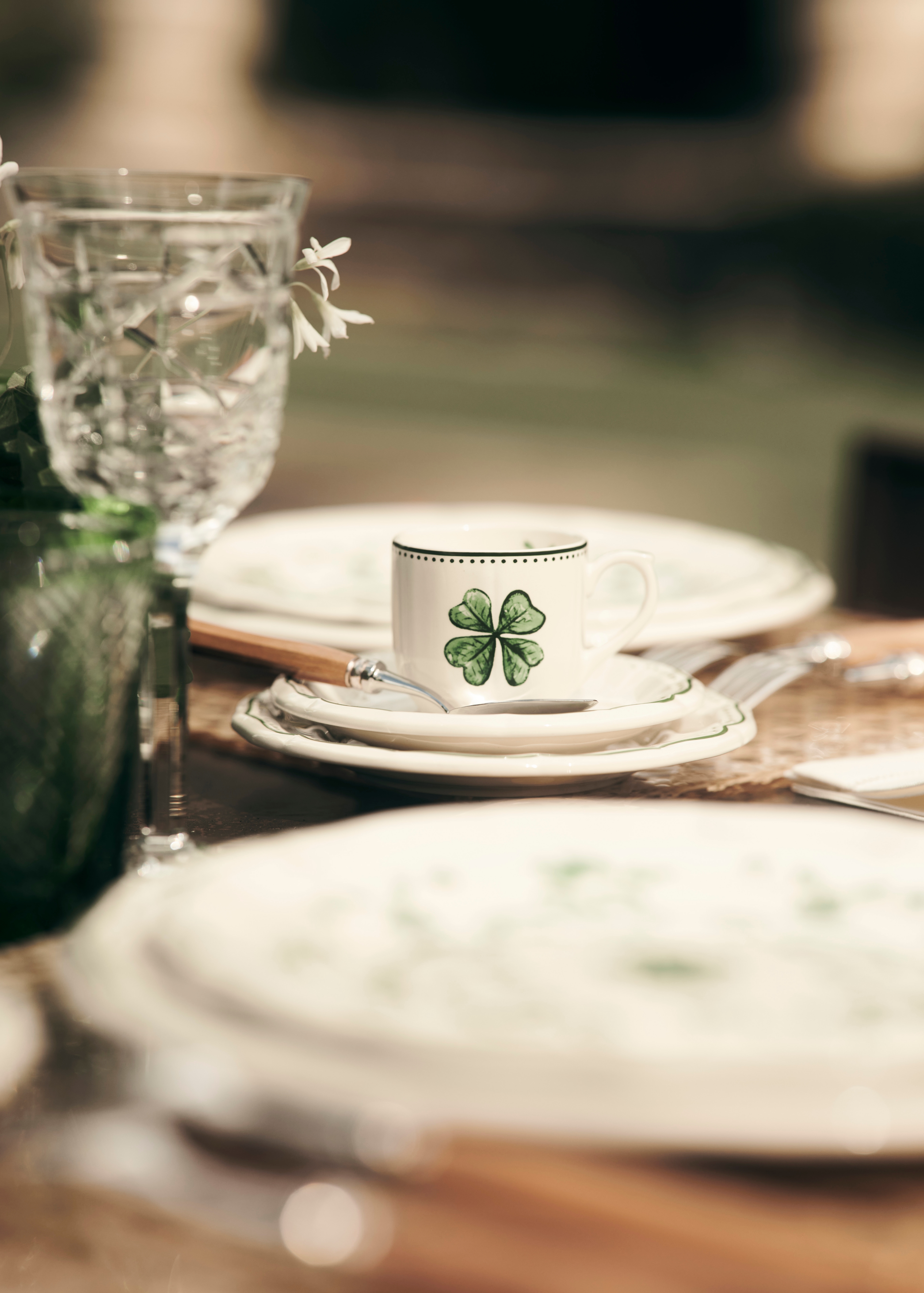 Look Coffee Cup Ceramic with Clover Motif E07