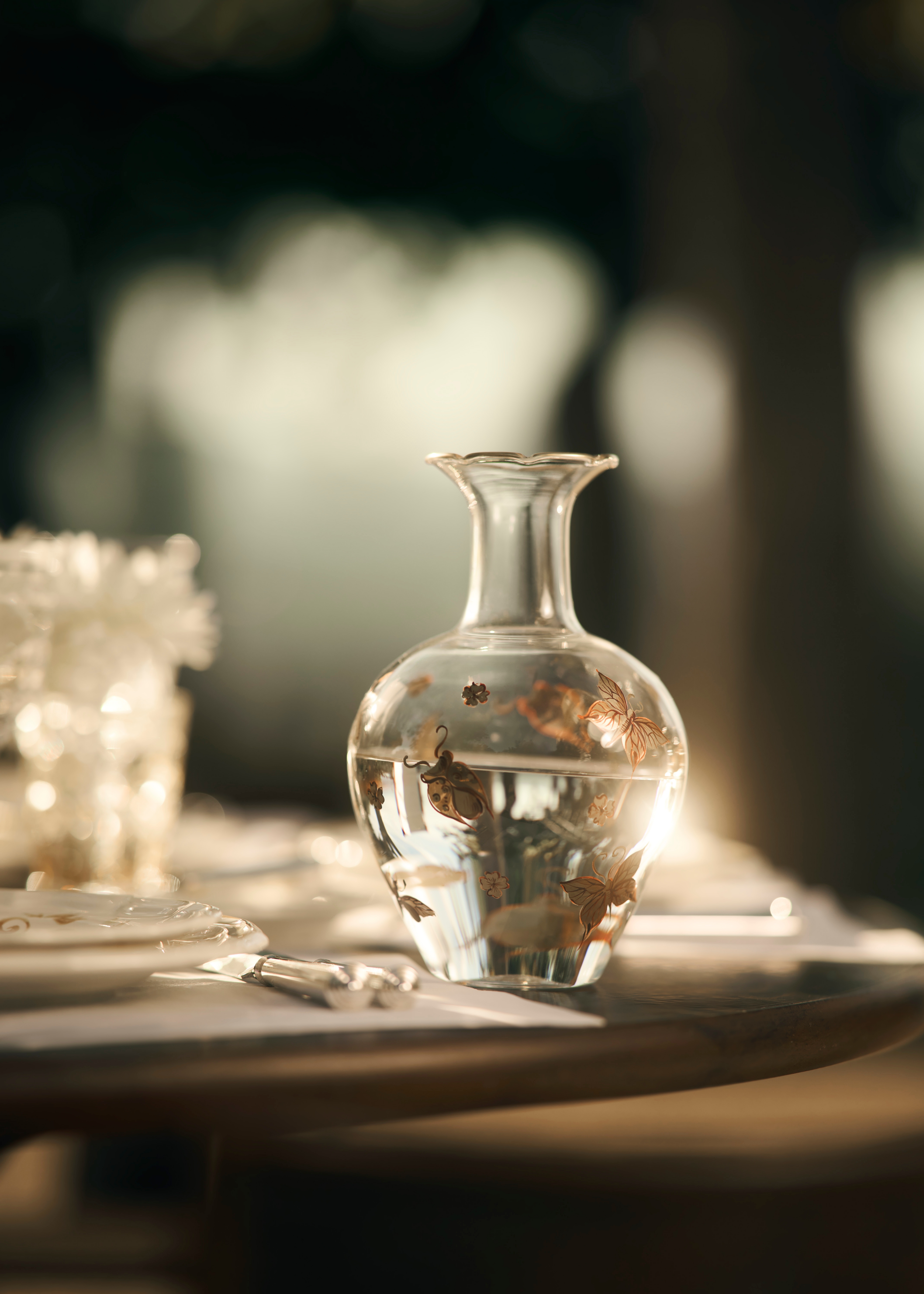 look_image_alt_prefix 핸드 페인팅 카라페 골드 톤 Bal des Abeilles E08