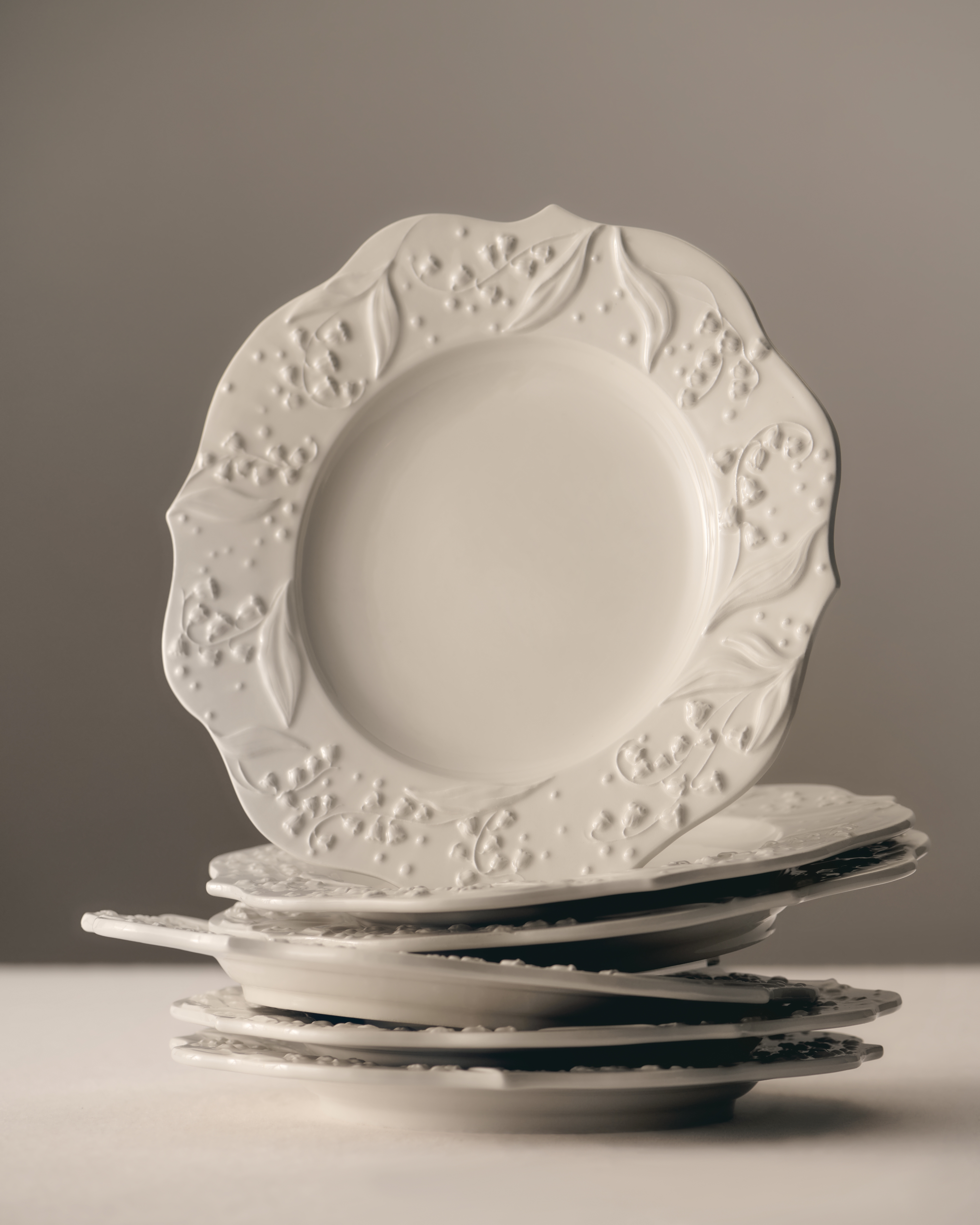 look_image_alt_prefix Plato llano Lily Dior marfil E01