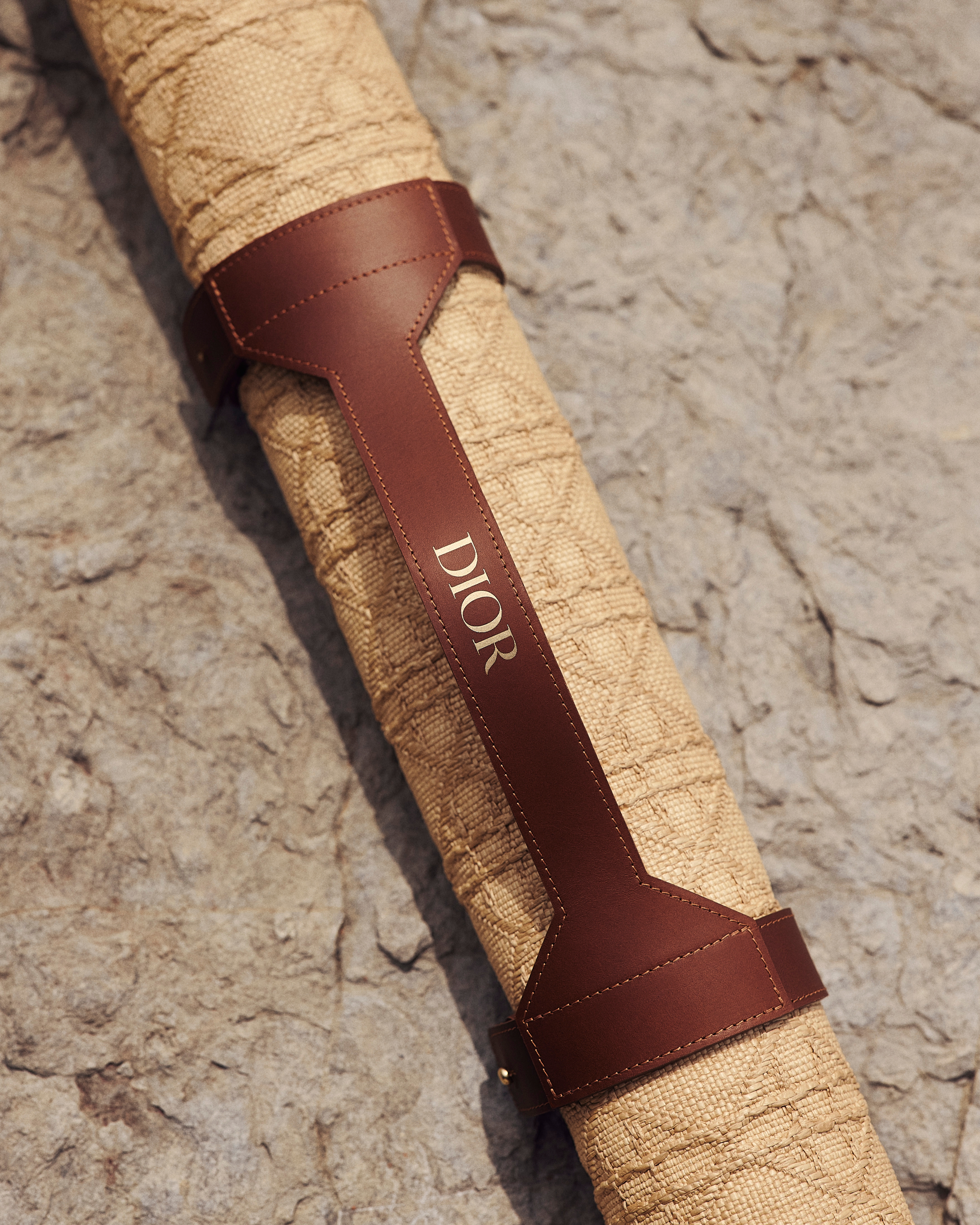 Look Beach Mat Raffia-Effect Technical Fabric and Cow Leather with Cannage Motif E08