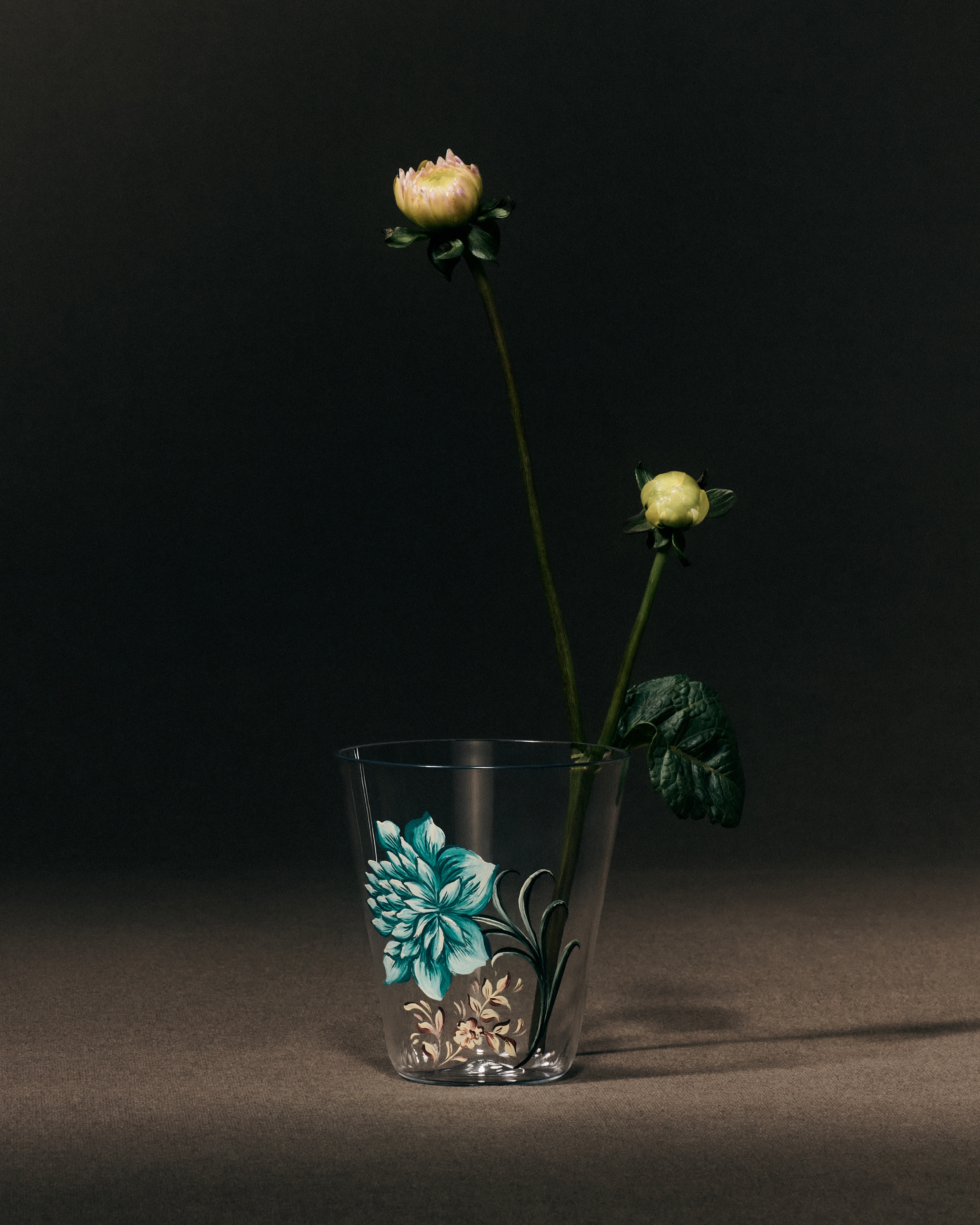 Water Glass Glass with Multicolor Thistle Motif E07