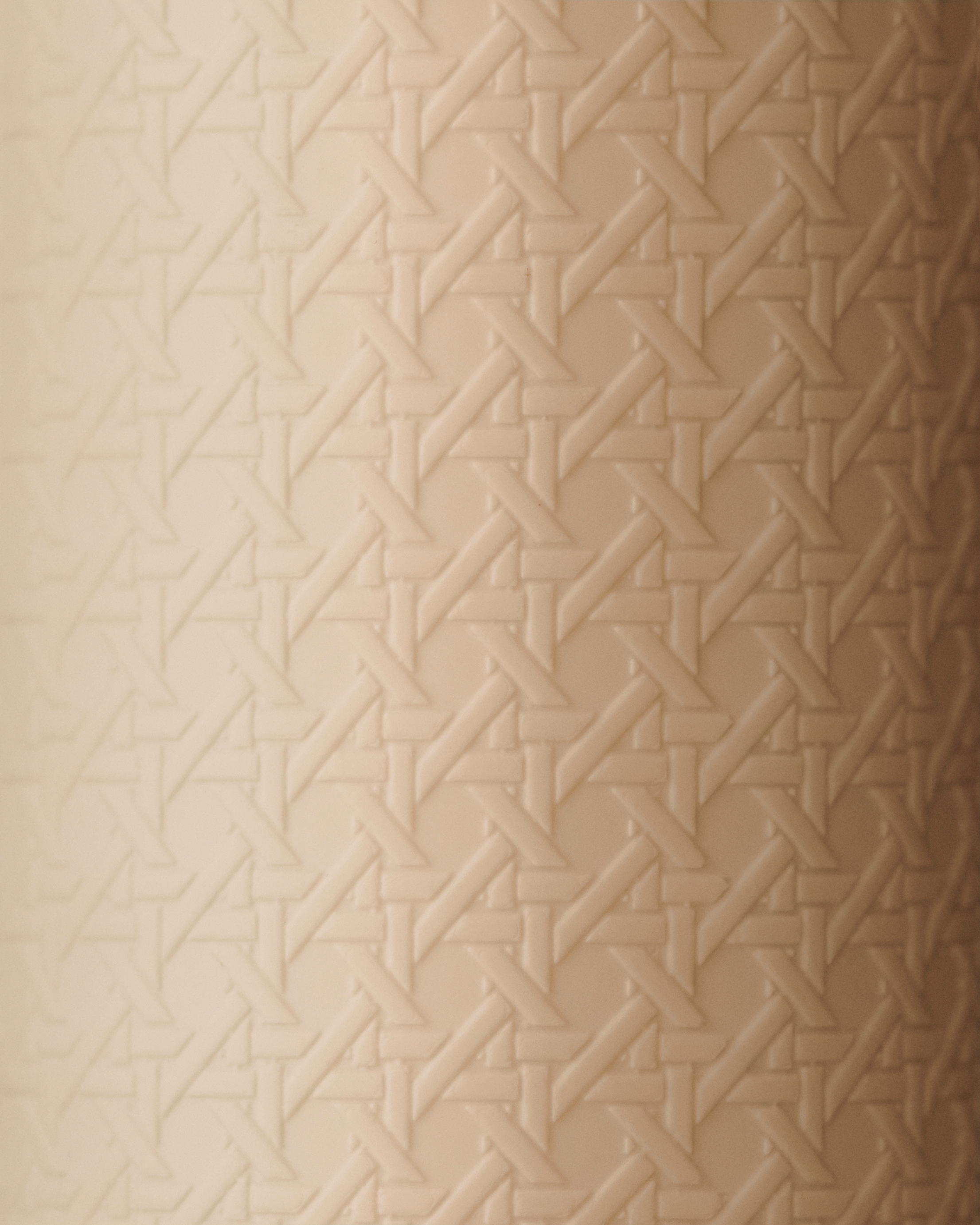 look_image_alt_prefix Kleine zylinderförmige Vase Limoges-Porzellan in Weiß mit Miss Dior Cannage Motiv in Reliefoptik E11