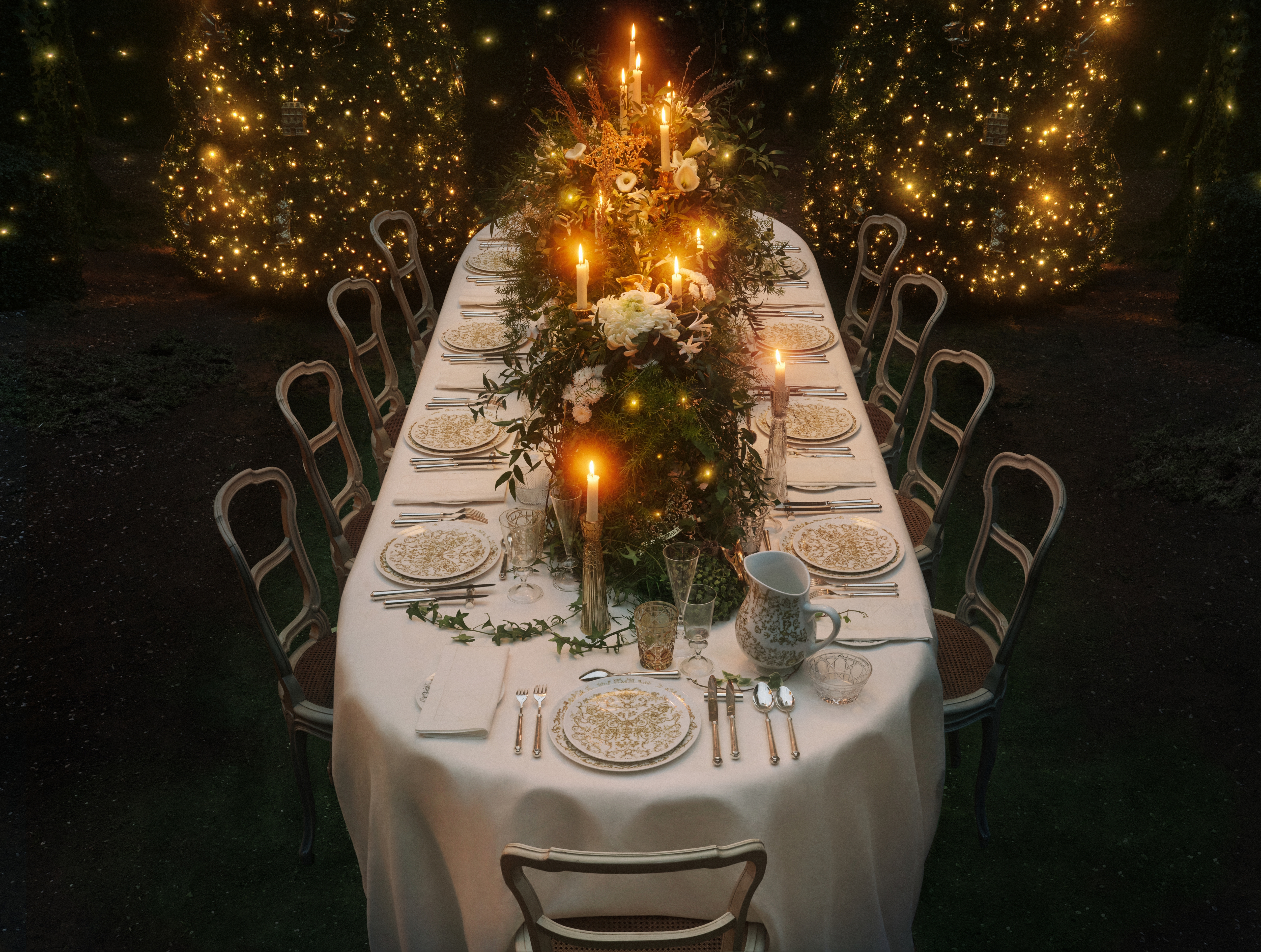 Look Dessert Plate White Porcelain with 24-Carat Gold Dioresque Butterfly Motif E09