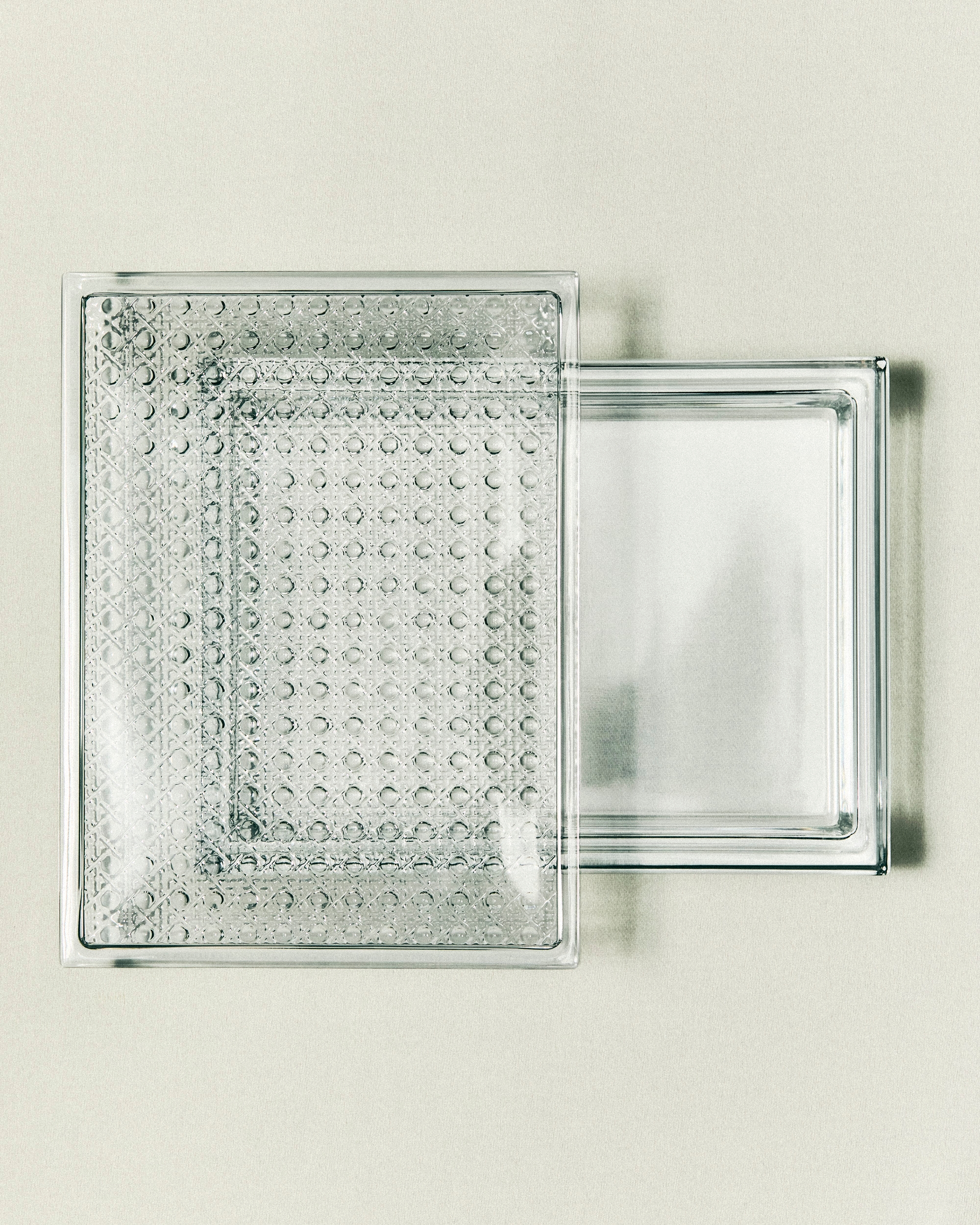 Boîte Cristal à motif Cannage E04