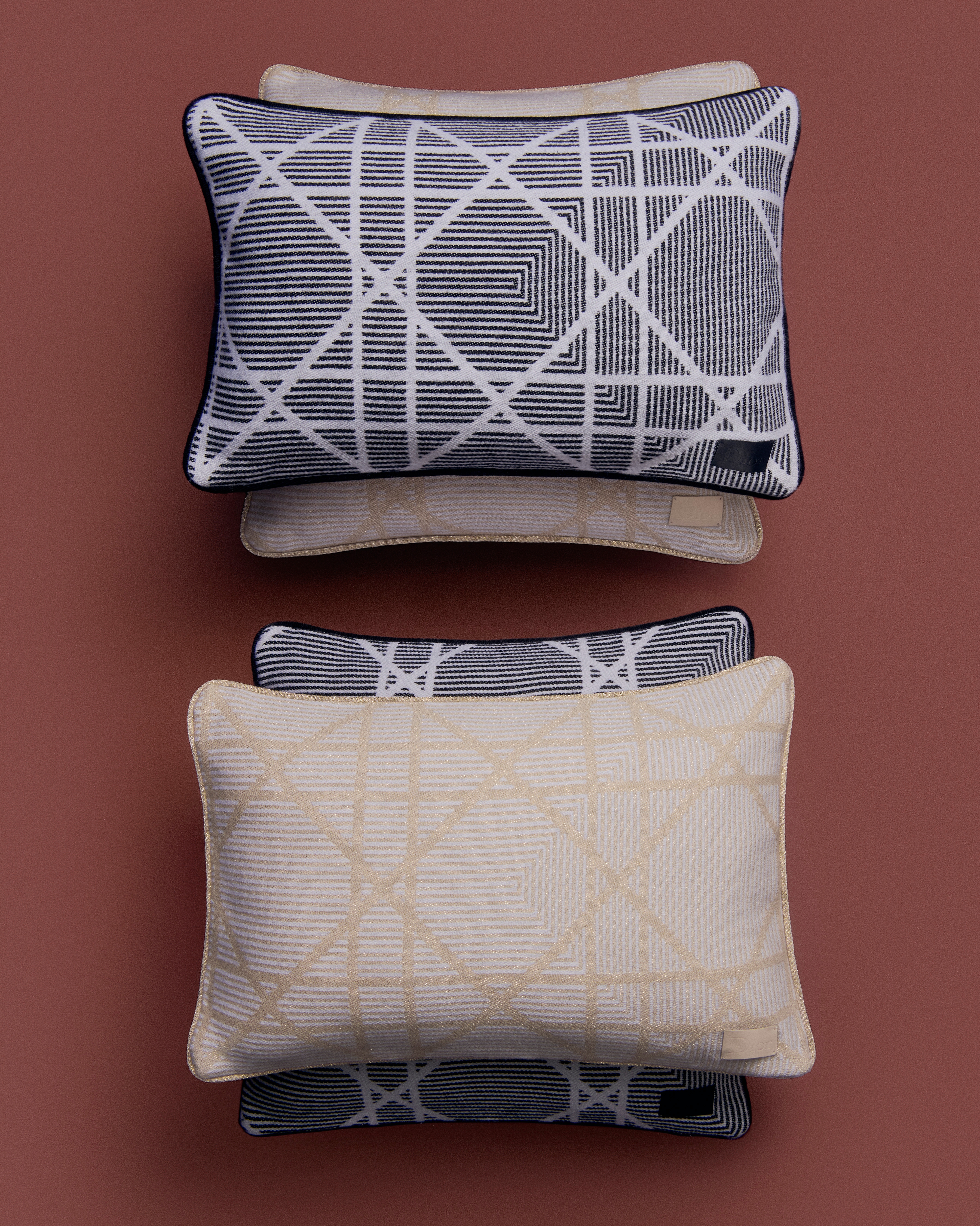 직사각형 쿠션 블랙 & 화이트 까나쥬 옵티크 울 캐시미어 실크 자카드 E01