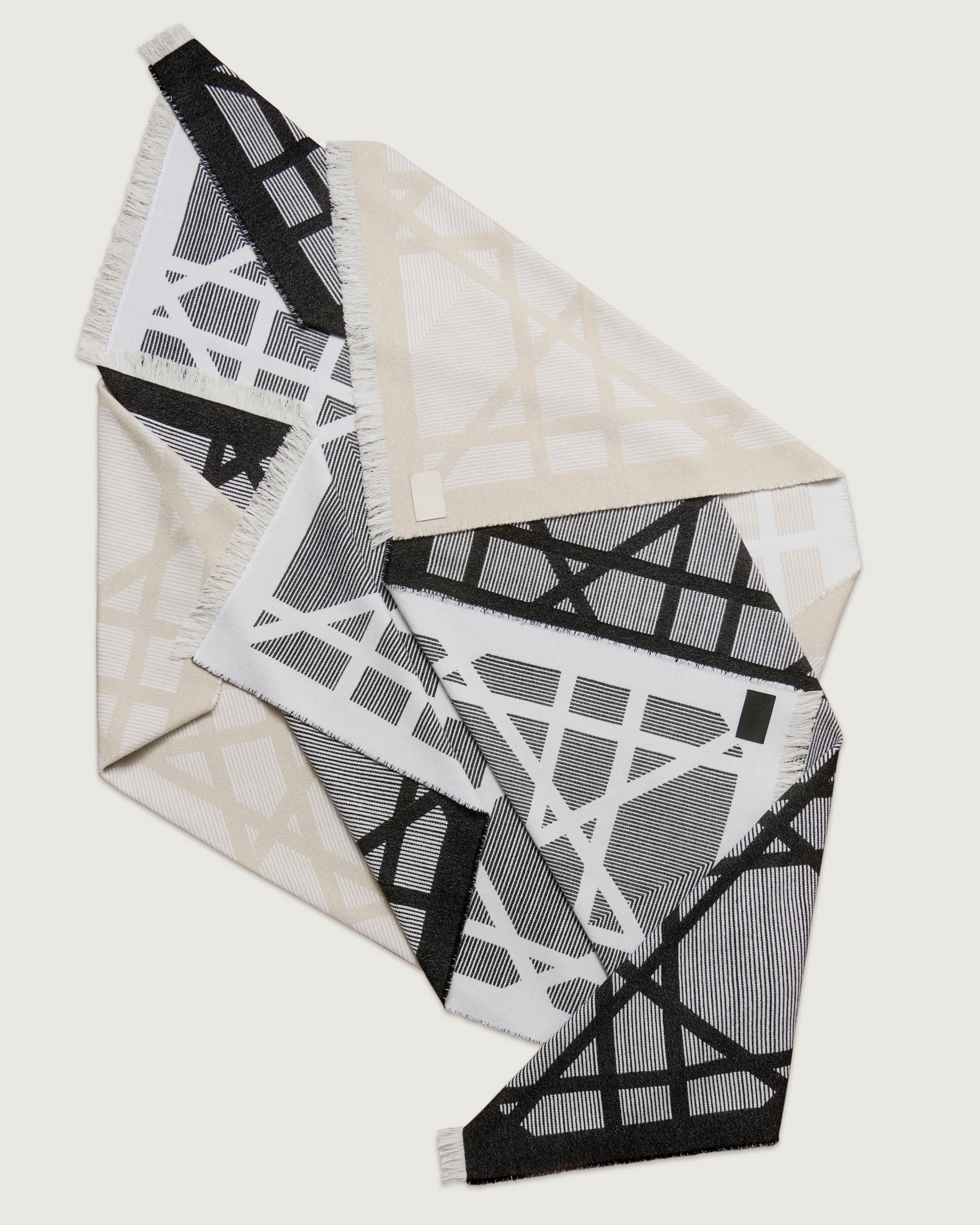 Blanket Beige and White Cannage Optique Wool, Cashmere and Silk Jacquard E09