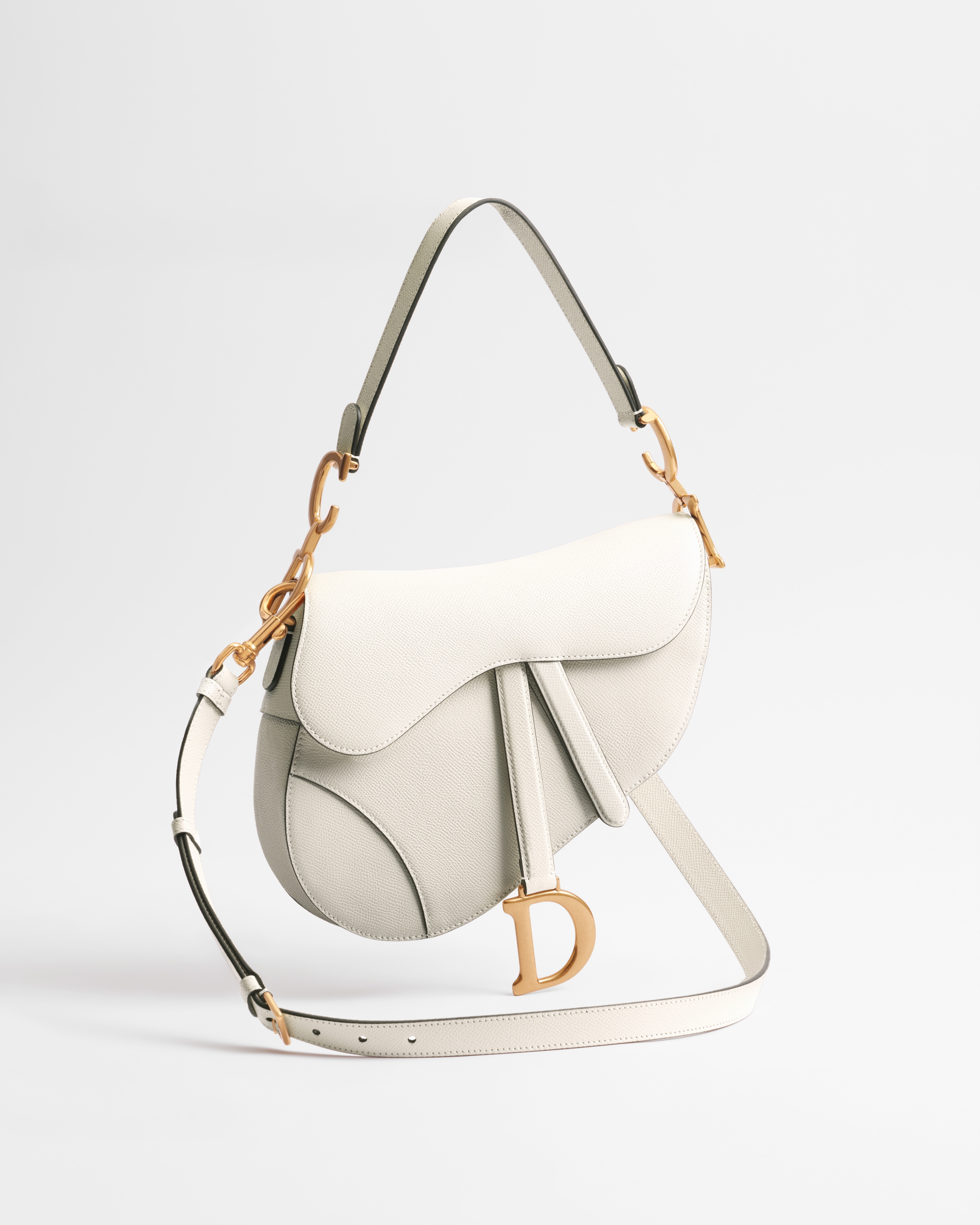 Saddle Bag mit Trageriemen Genarbtes Kalbsleder in Latte E03