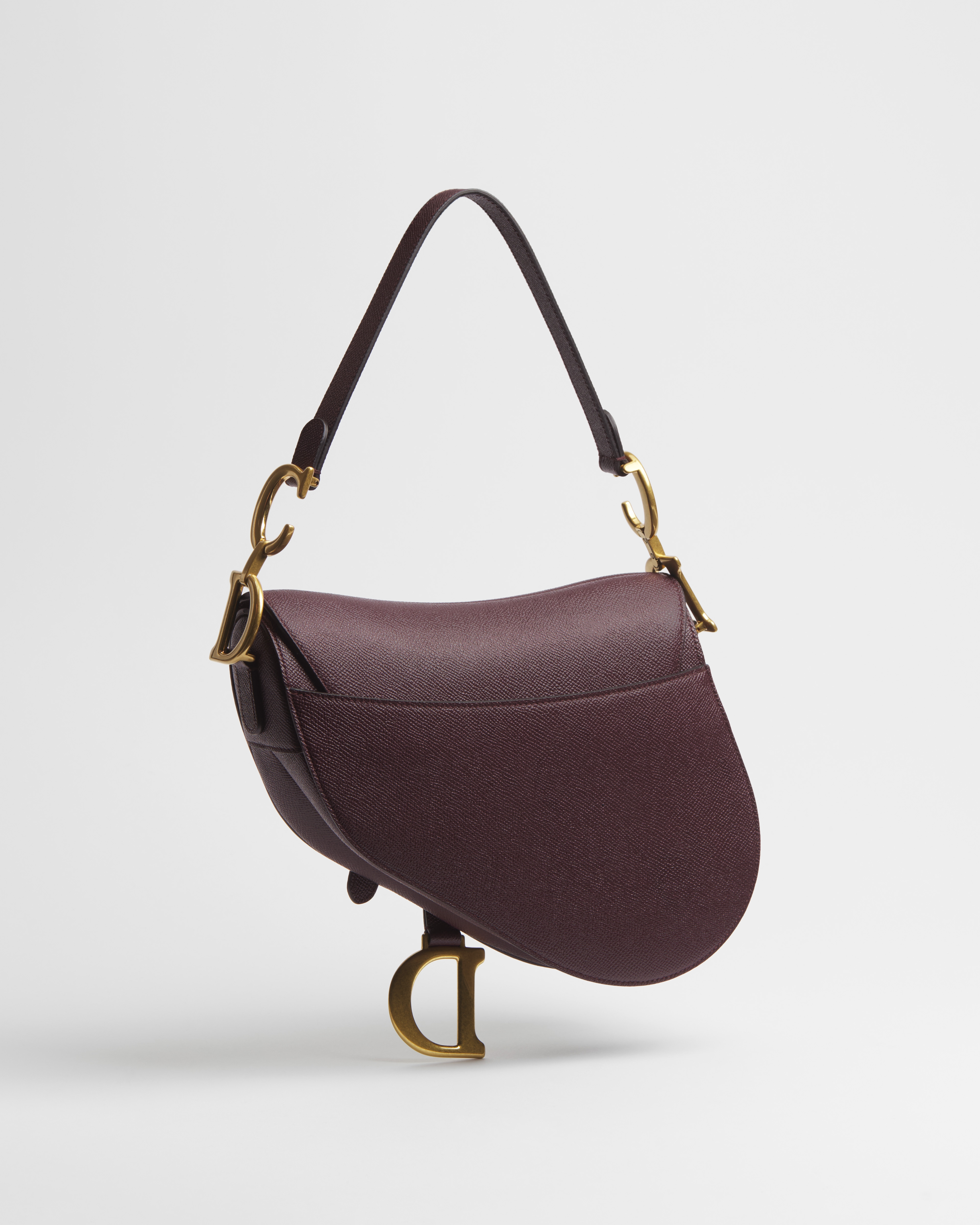 Borsa a tracolla Saddle Pelle di vitello granulata color prugna E08