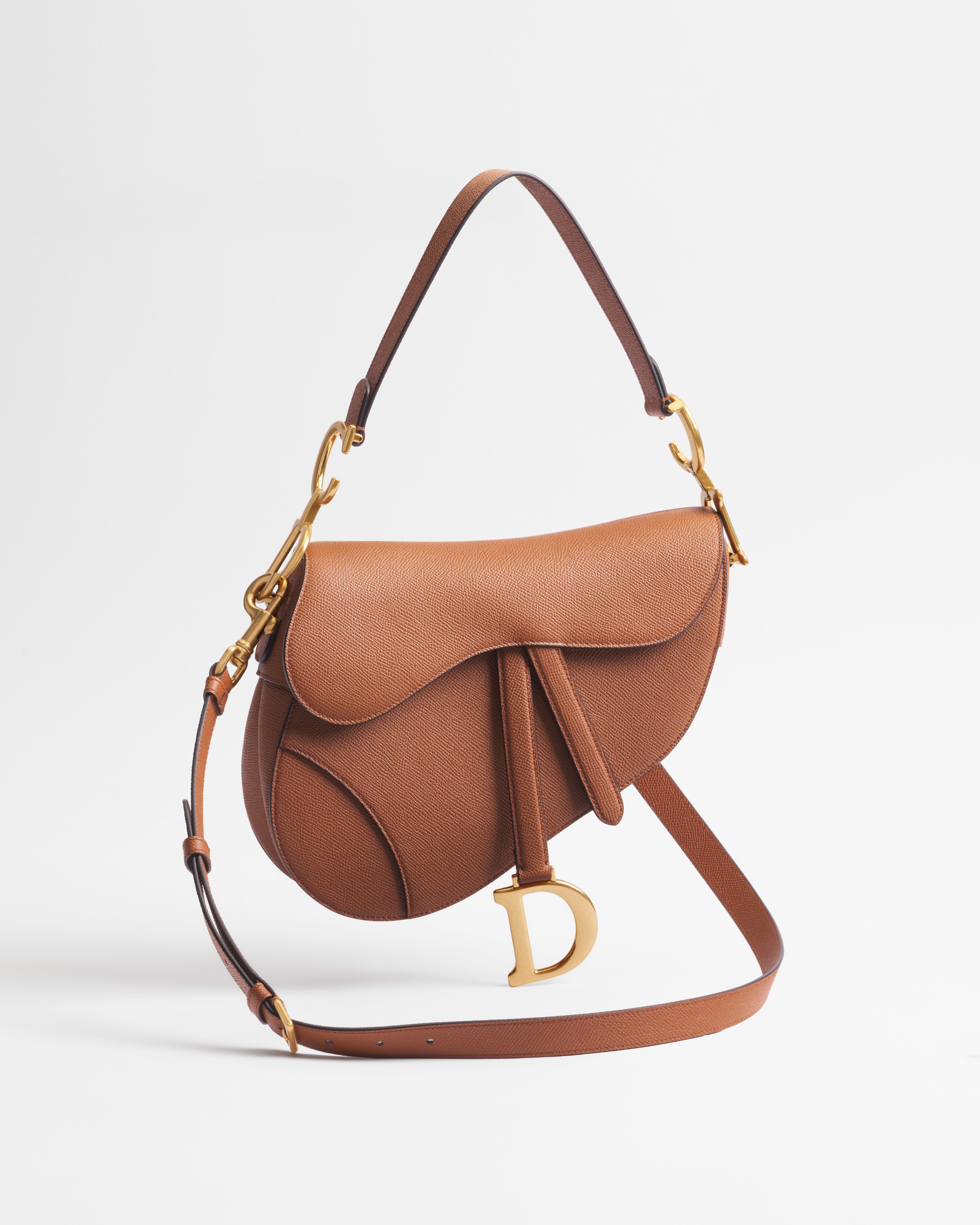 Saddle Bag mit Trageriemen Genarbtes Kalbsleder in Golden Saddle E03