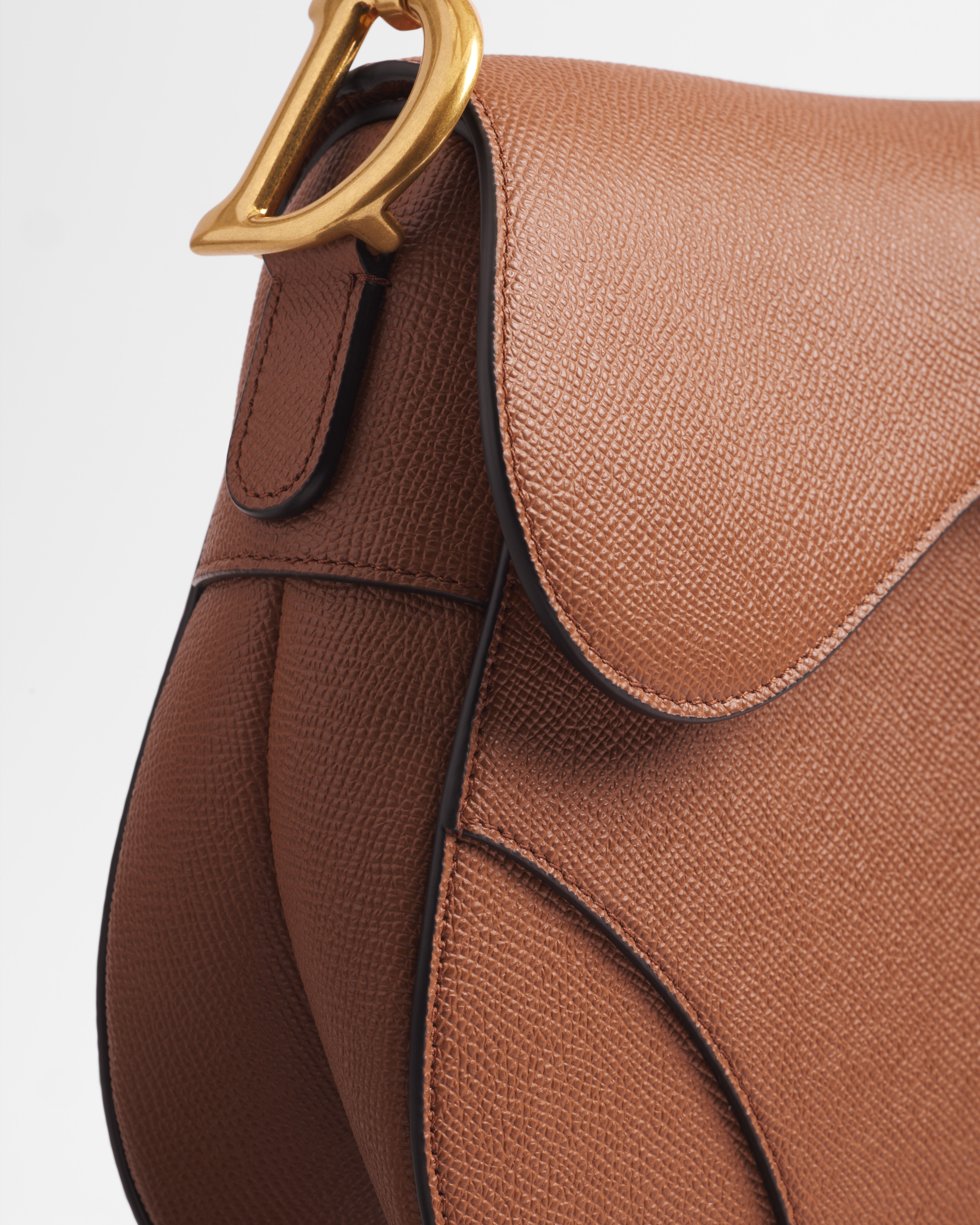 Saddle-tas met schouderband Goudbruin generfd kalfsleer E10