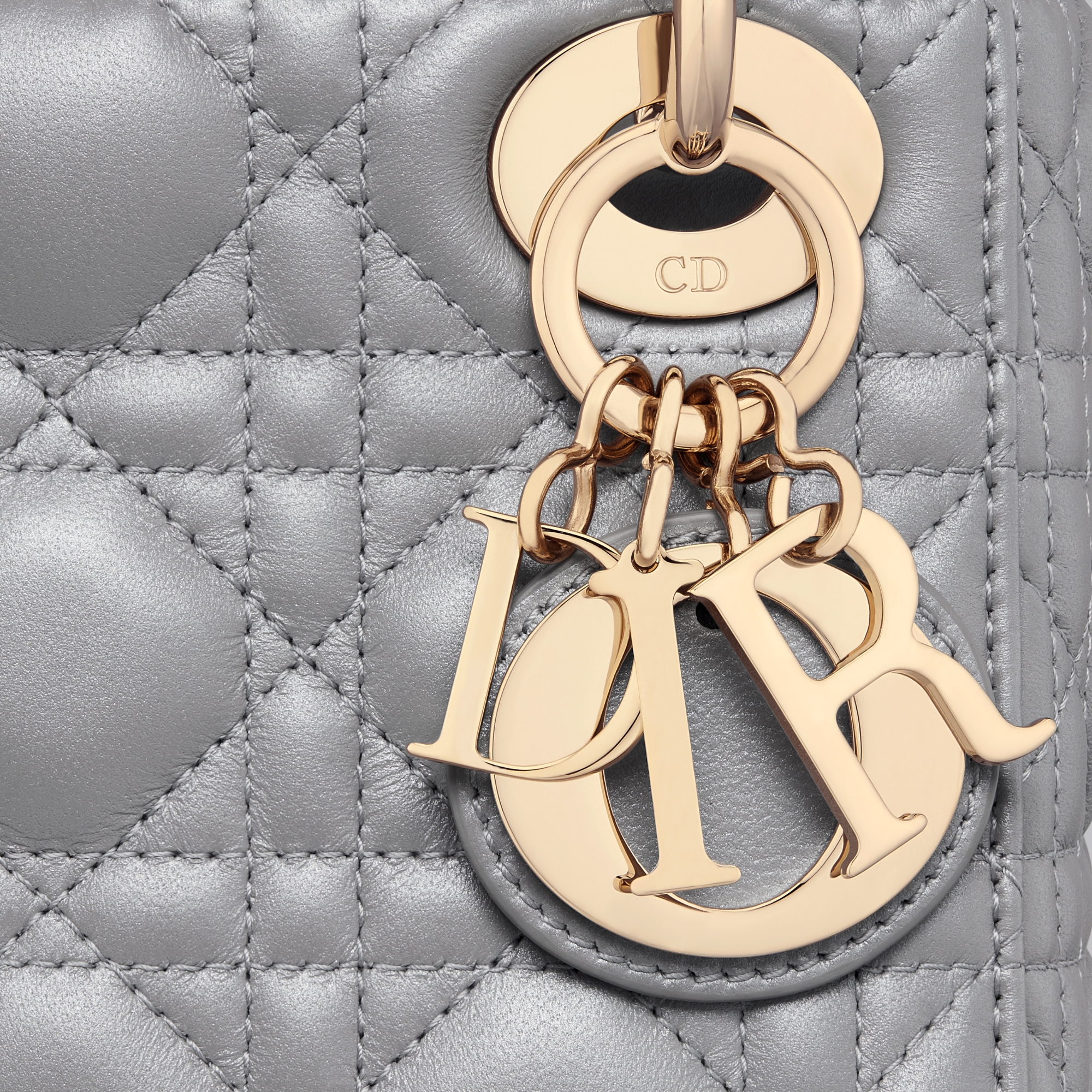 Lady Dior 미니 백 오팔린 그레이 펄 까나쥬 양가죽 E09