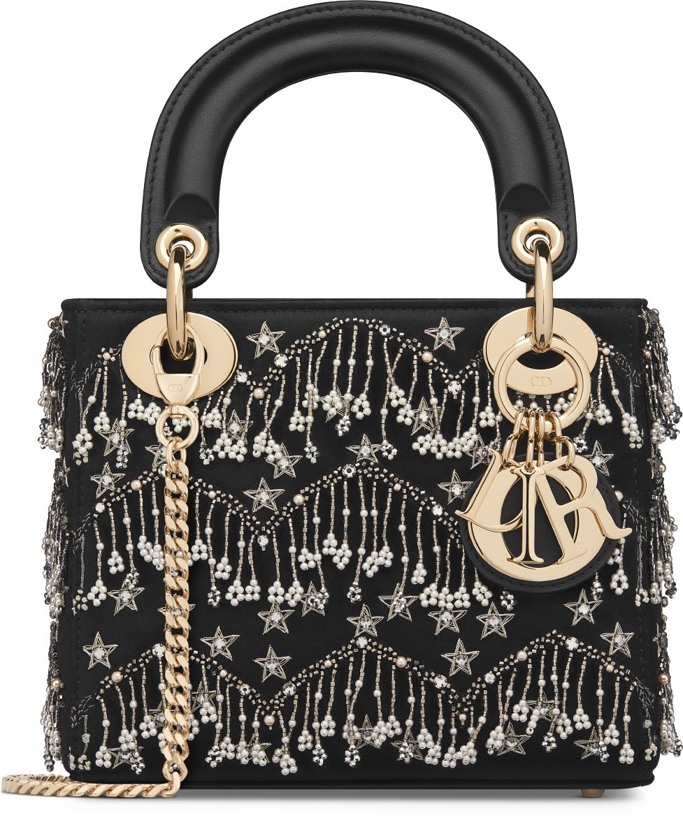 Mini Lady Dior Bag aria_woman_viewcode_e01