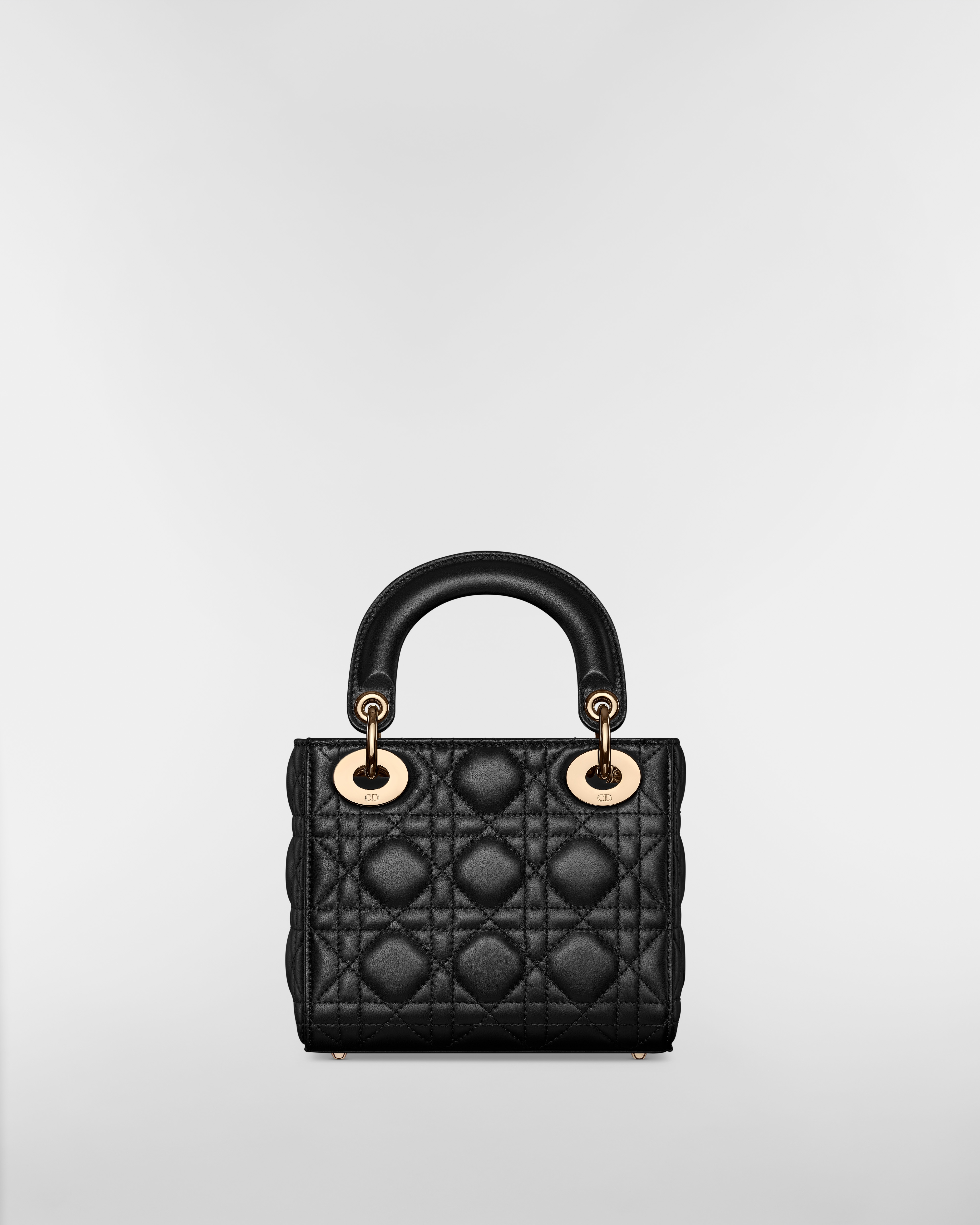 กระเป๋า Mini Lady Dior หนังแกะลาย Cannage สีดำ E08