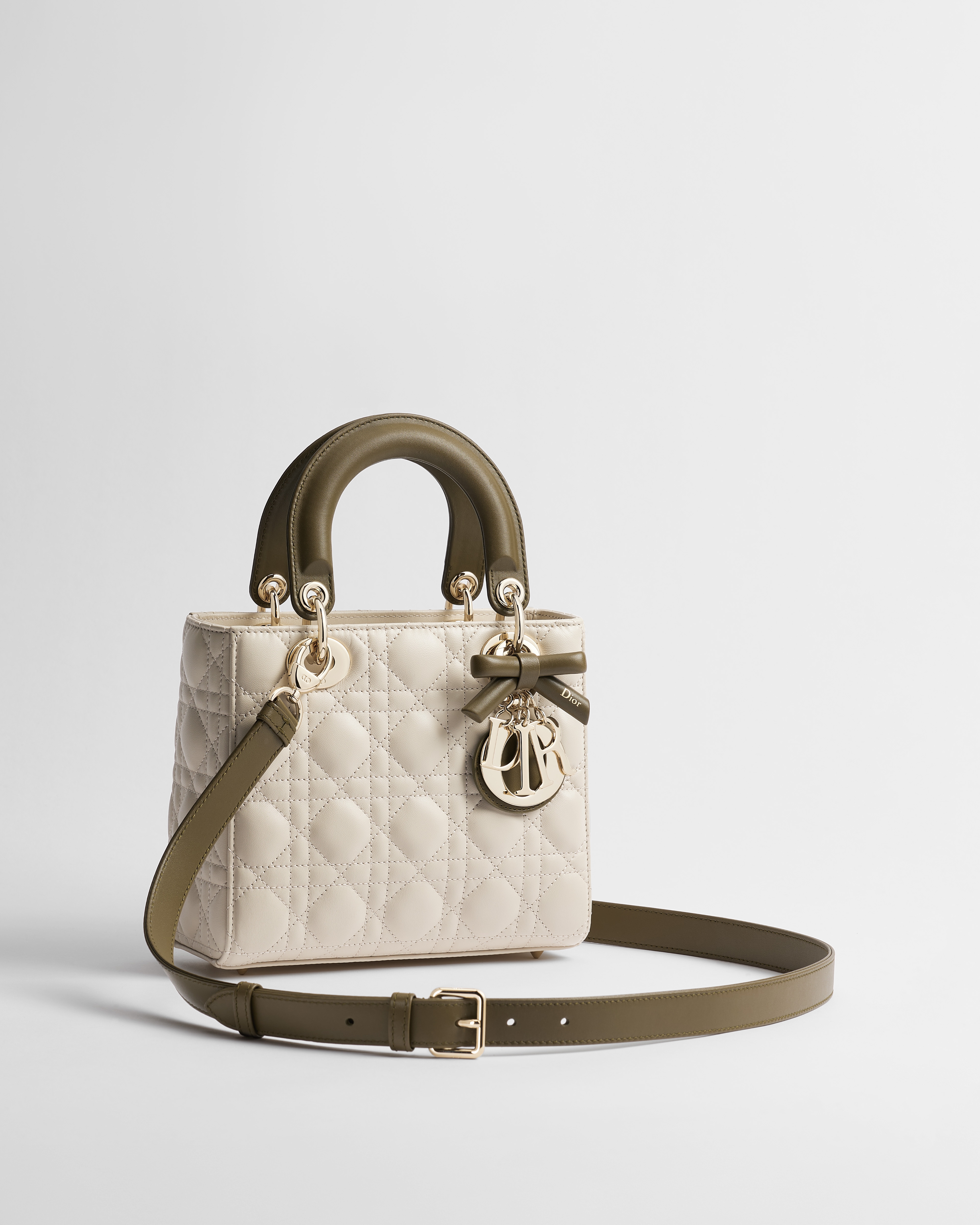 Kleine Lady Dior Tasche mit Trageriemen