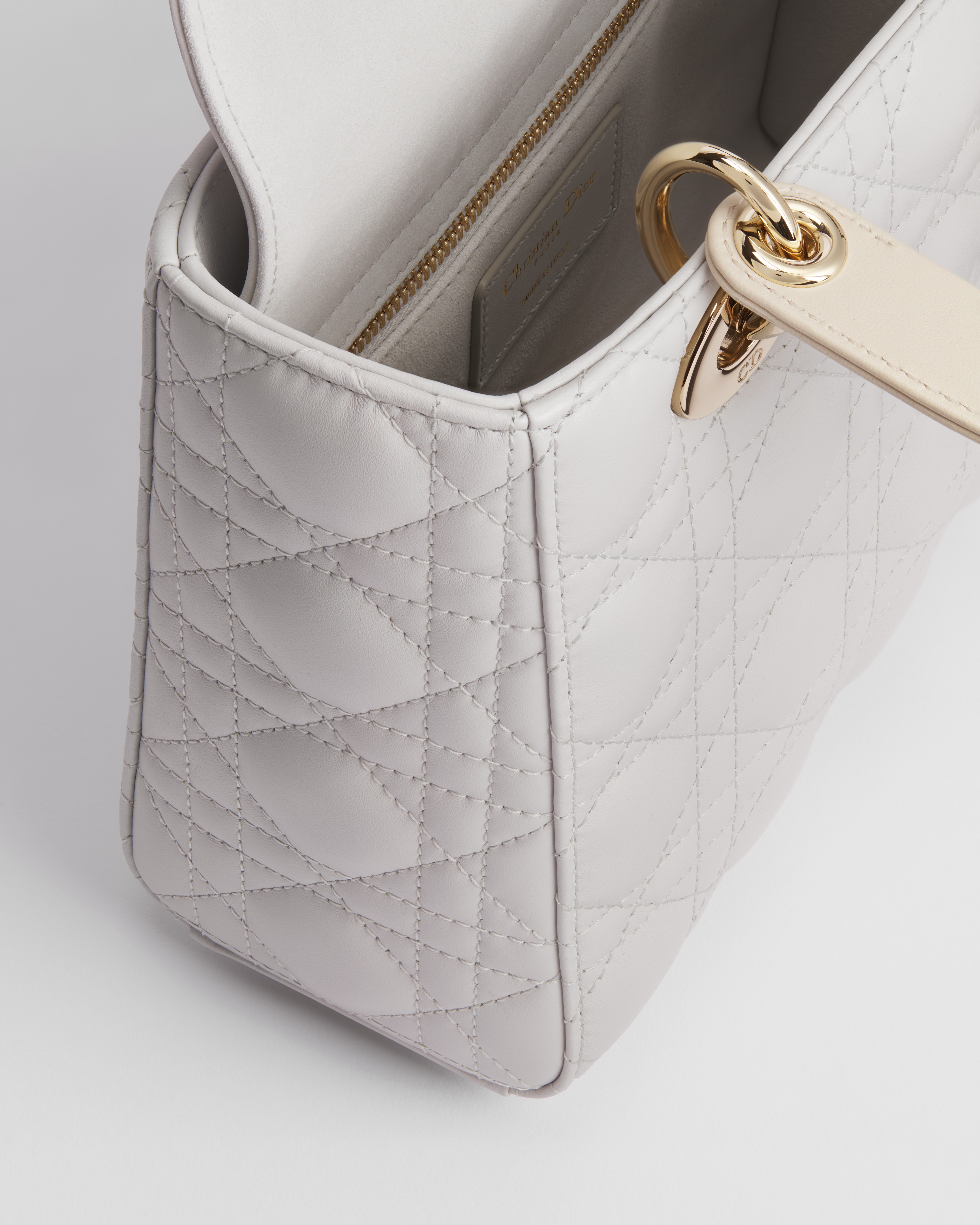 Kleine Lady Dior Tasche mit Trageriemen