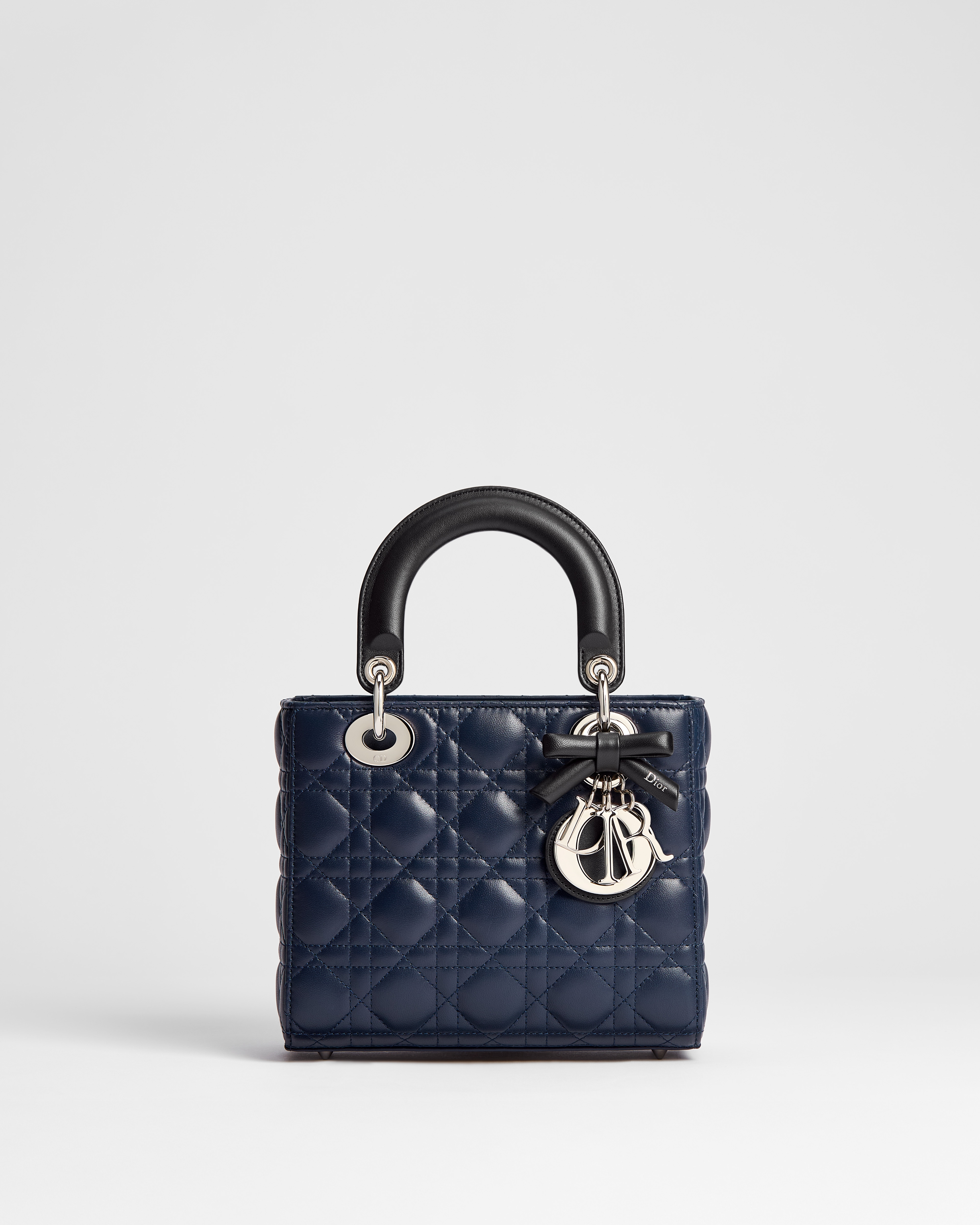 Kleine Lady Dior Tasche mit Trageriemen