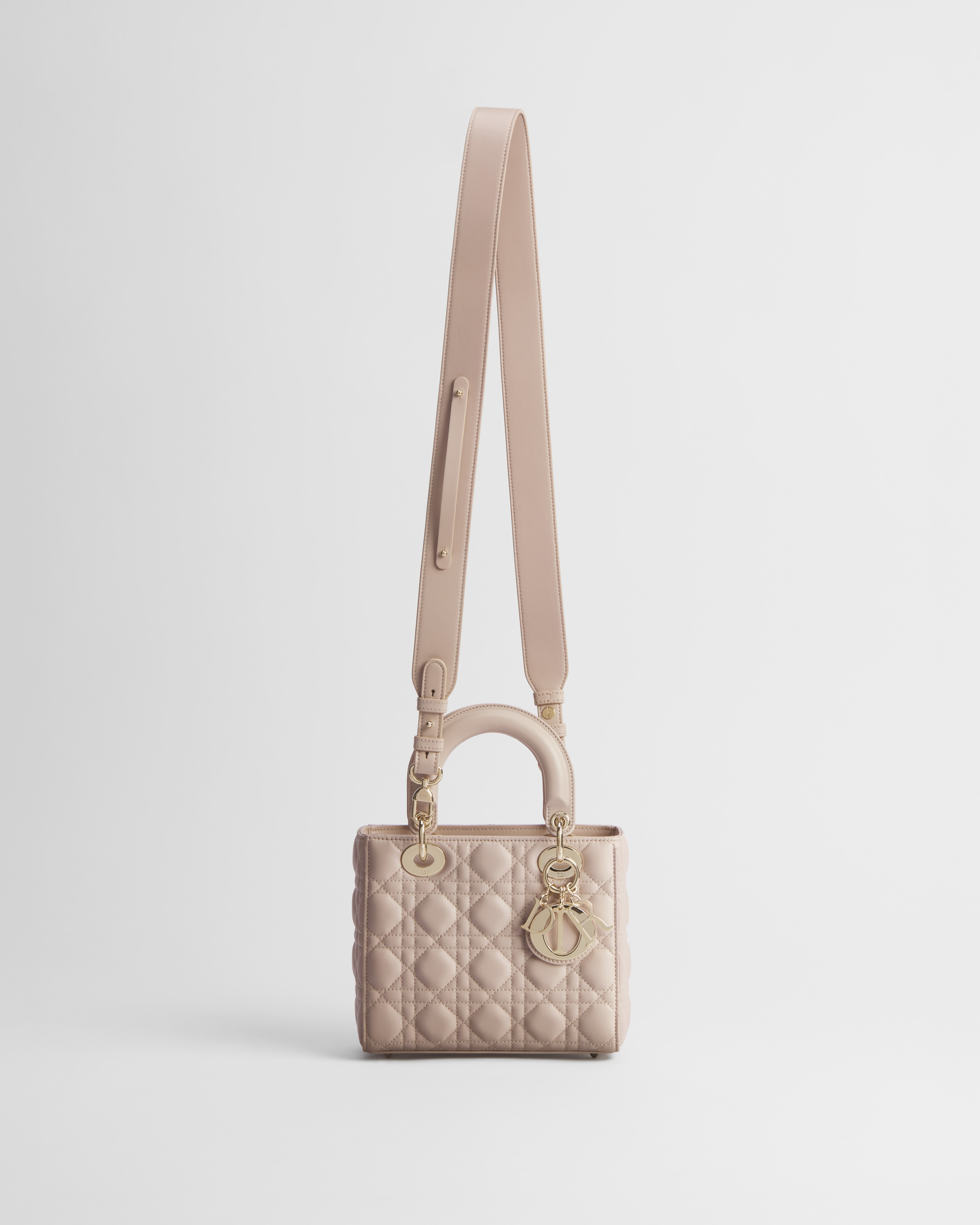 Kleine Lady Dior My ABCDior Tasche Cannage Lammleder in Puderbeige E07