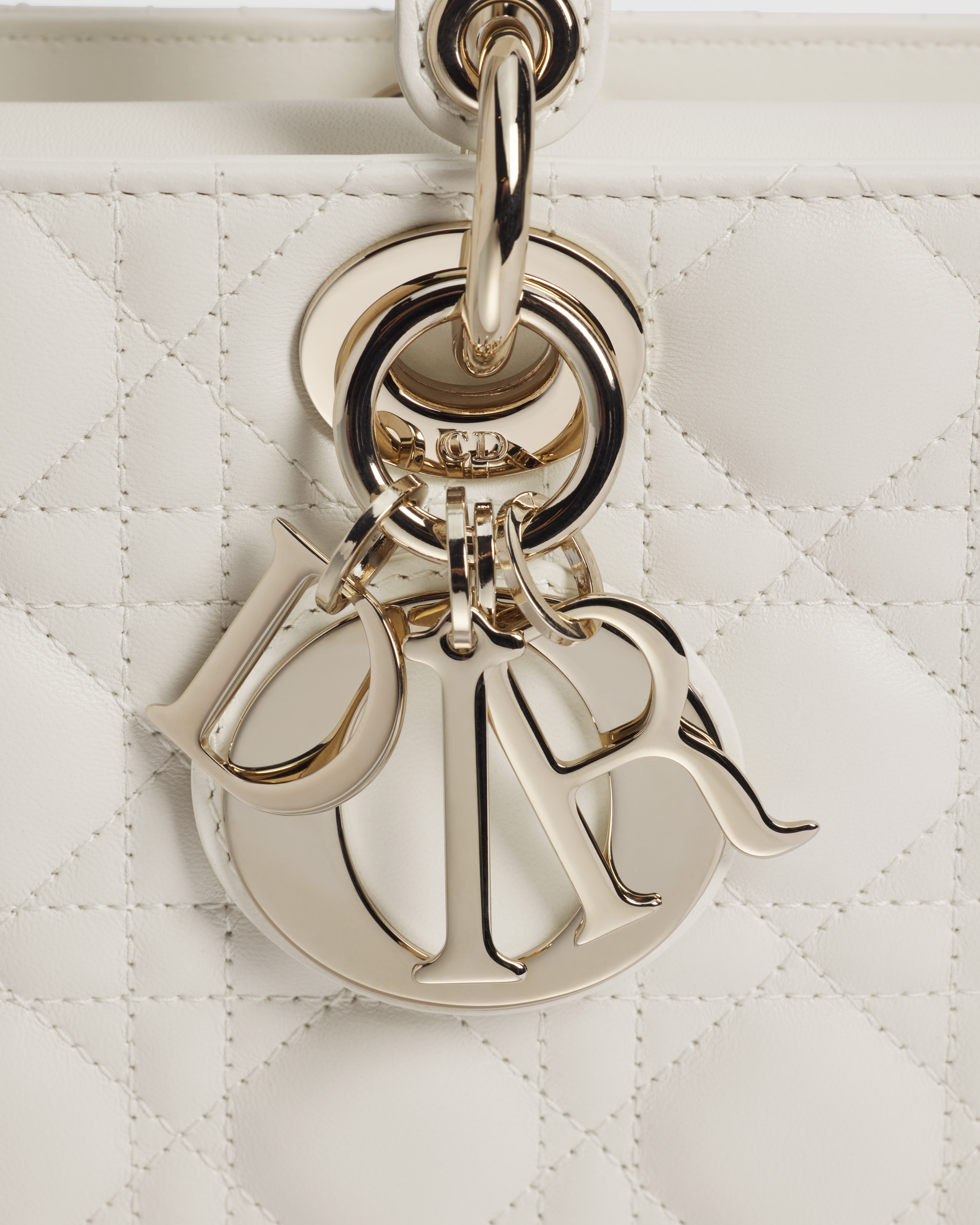 Medium Lady D-Joy Bag Latte Cannage Lambskin E09