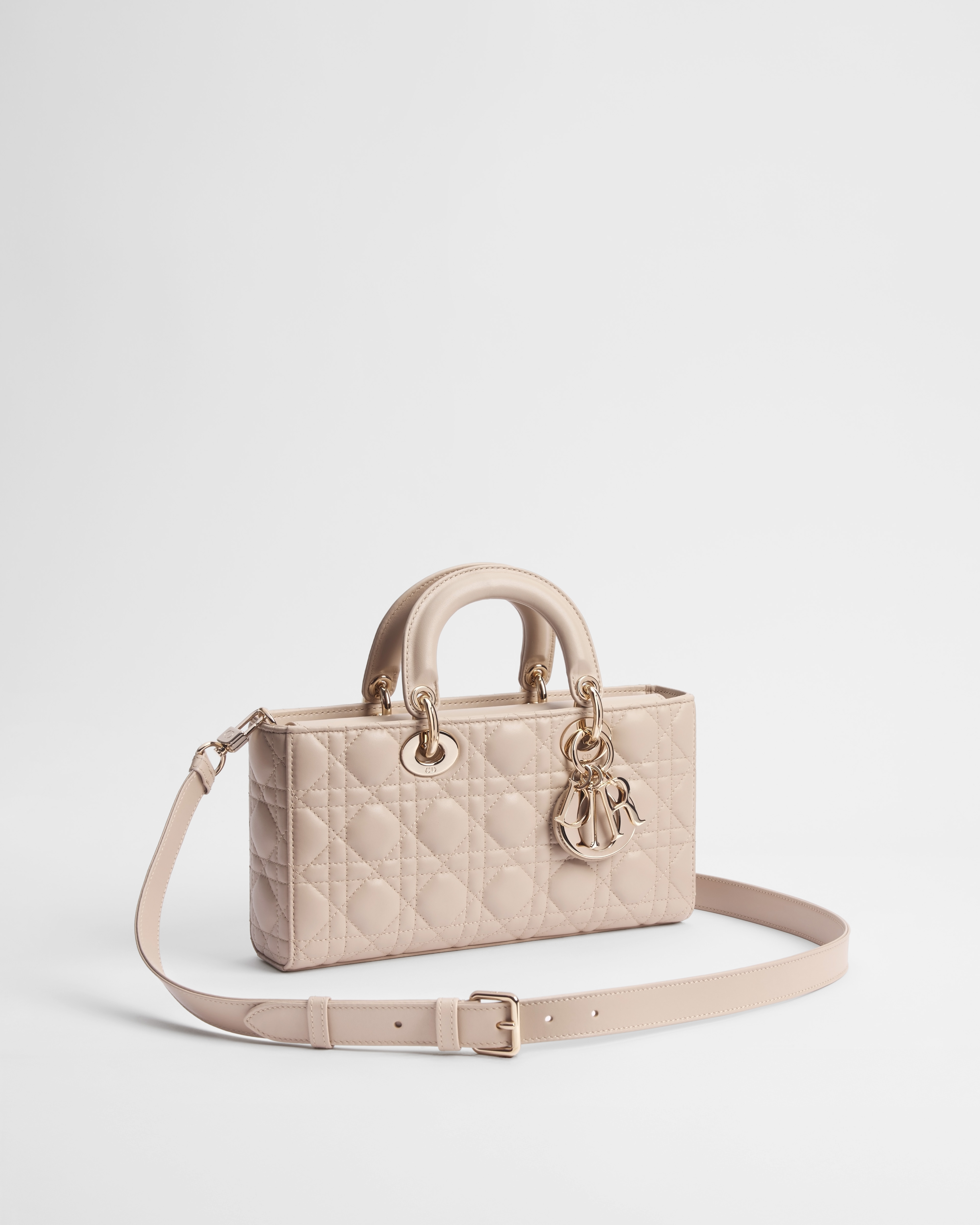 Bolsa Lady D-Joy média Pele de cordeiro Cannage bege-pó E03