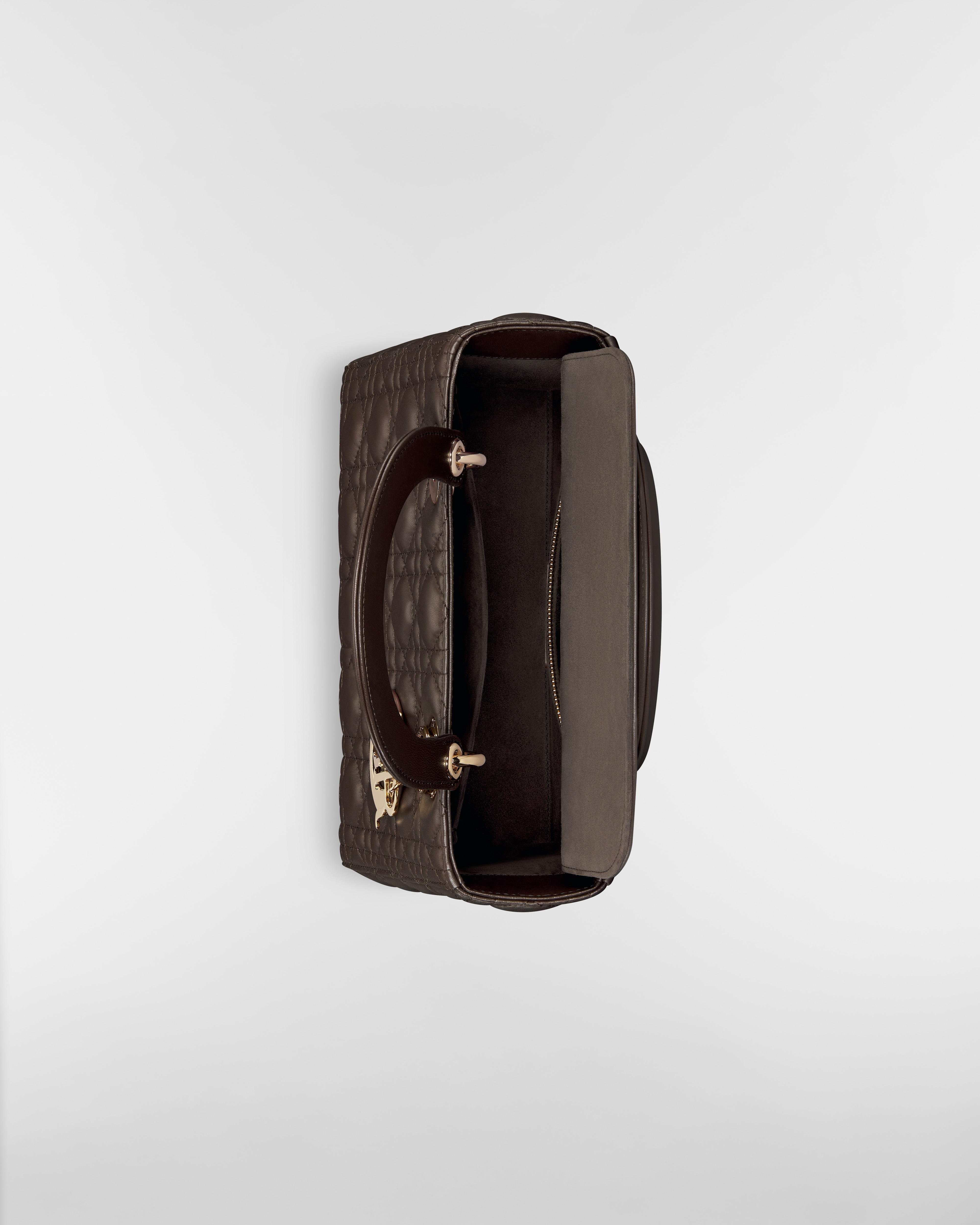 Borsa media Lady Dior Pelle di agnello Cannage color cioccolato scuro E06